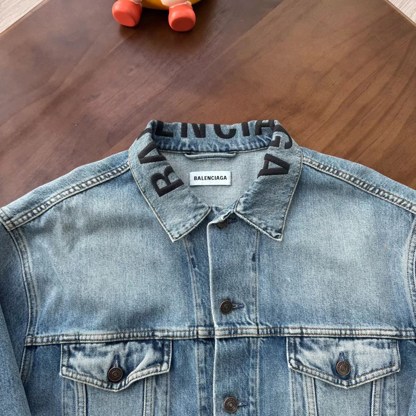 Balenciaga Balenciaga neck embroidery denim jacket size 36 Size XS / US 0-2 / IT 36-38 - 4 Thumbnail