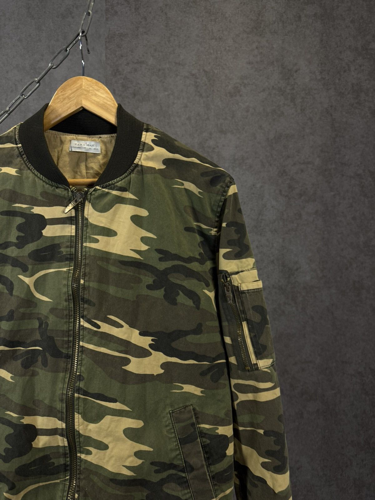 Zara Zara Man camo military bomber jacket Size US L / EU 52-54 / 3 - 2 Thumbnail