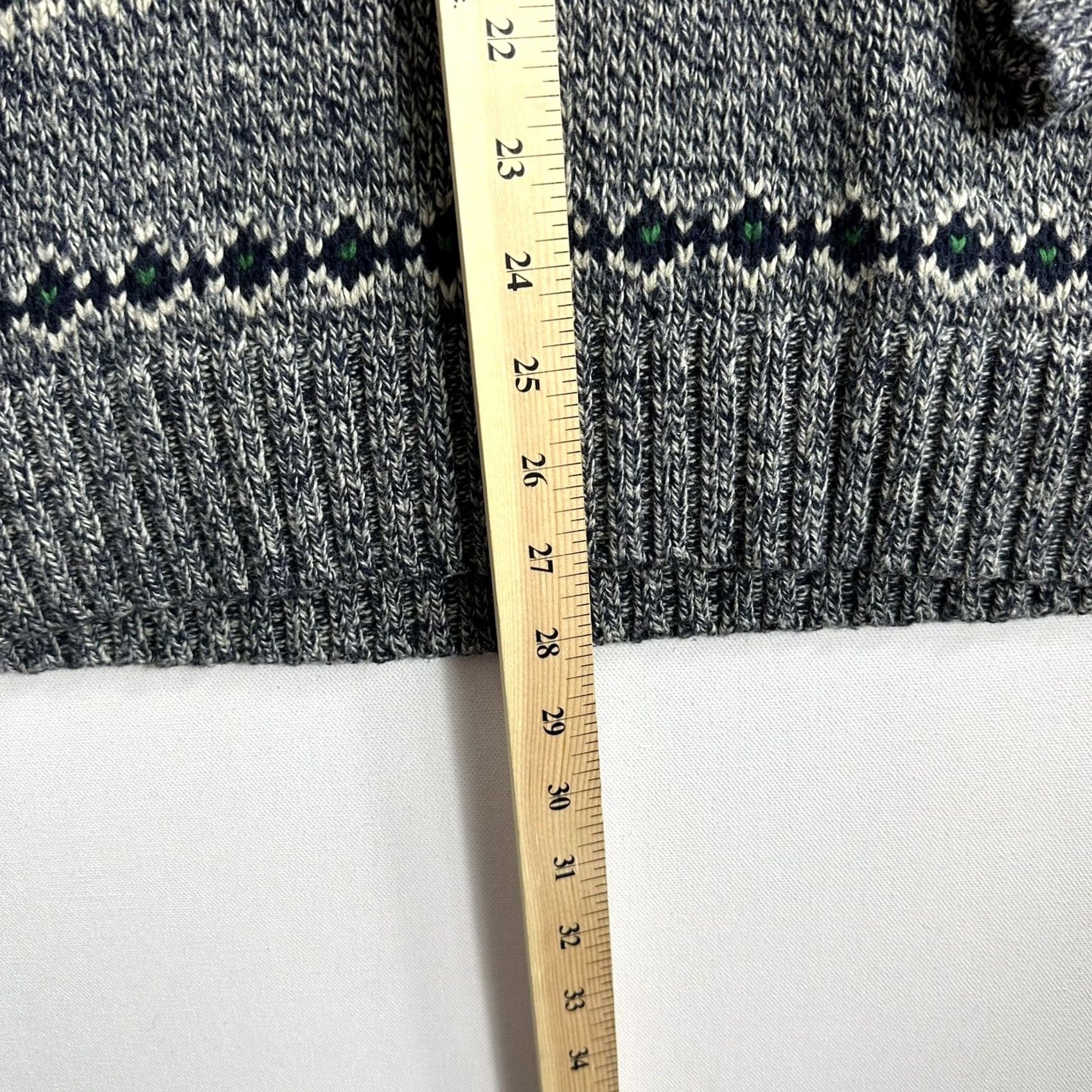 American Eagle Outfitters VINTAGE American Eagle Men’s Gray Aztec Sweater Size Medium Mock Neck Athletic Fit Women Sweater Pullover Long Sleeve Size M / US 6-8 / IT 42-44 - 8 Thumbnail