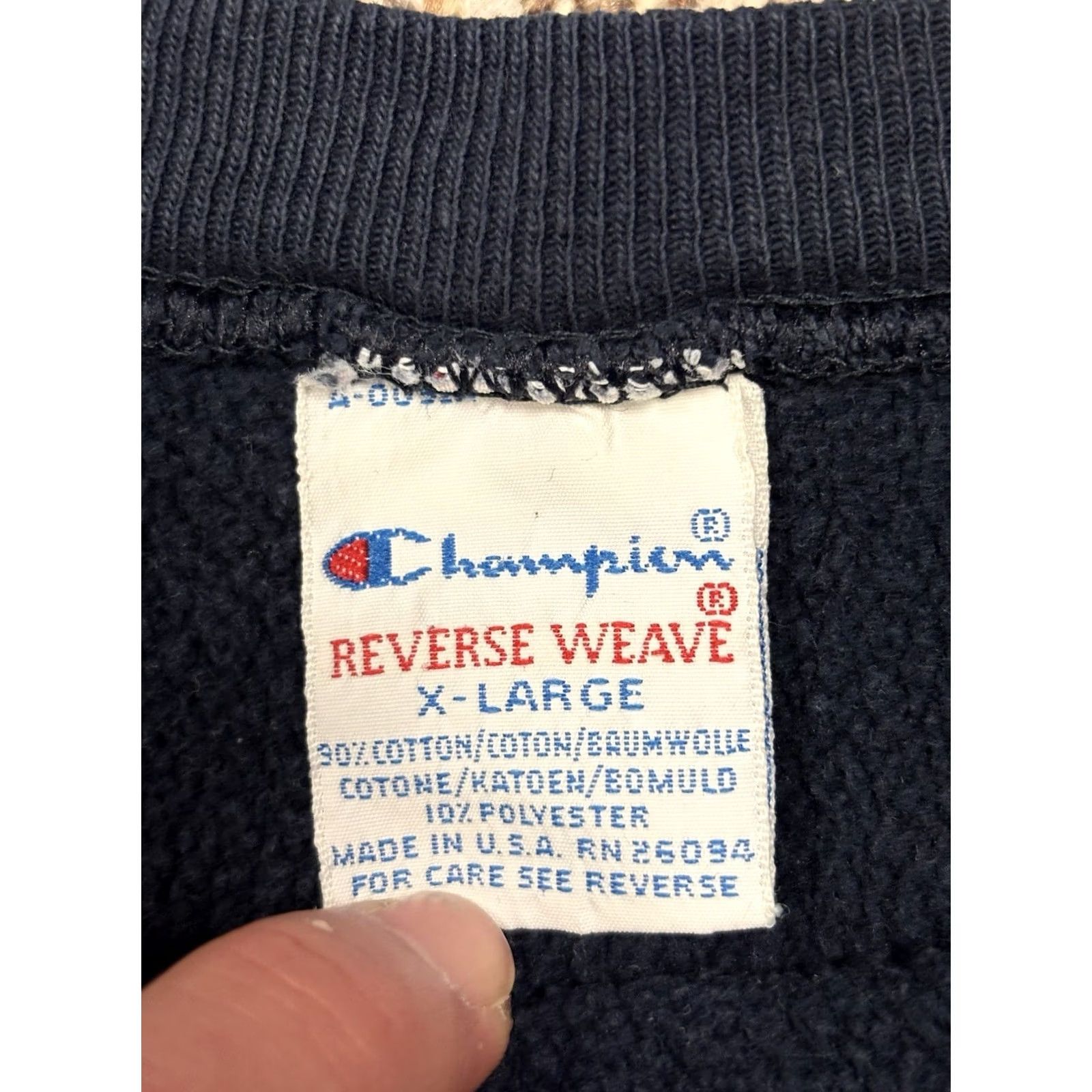 Champion VINTAGE Champion Reverse Weave Crewneck Sweater Navy Blue XL Men Crew Neck Sweatshirt Regular Fit Blank Modern Essential 80s Theme Size US XL / EU 56 / 4 - 3 Thumbnail