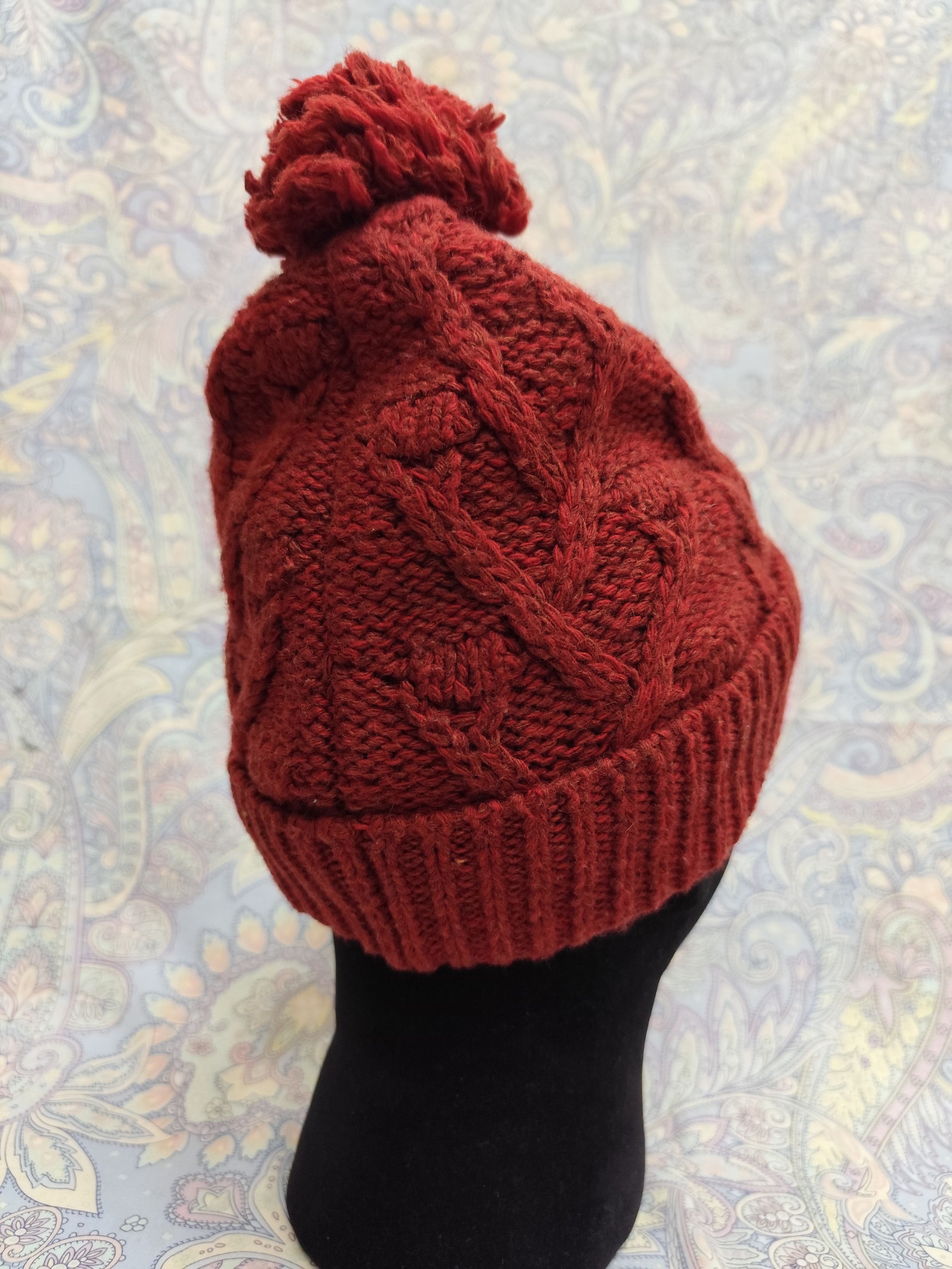 Montbell Montbell Cable Knit Pom Beanie – Japanese Outdoor Brand Size ONE SIZE - 3 Thumbnail