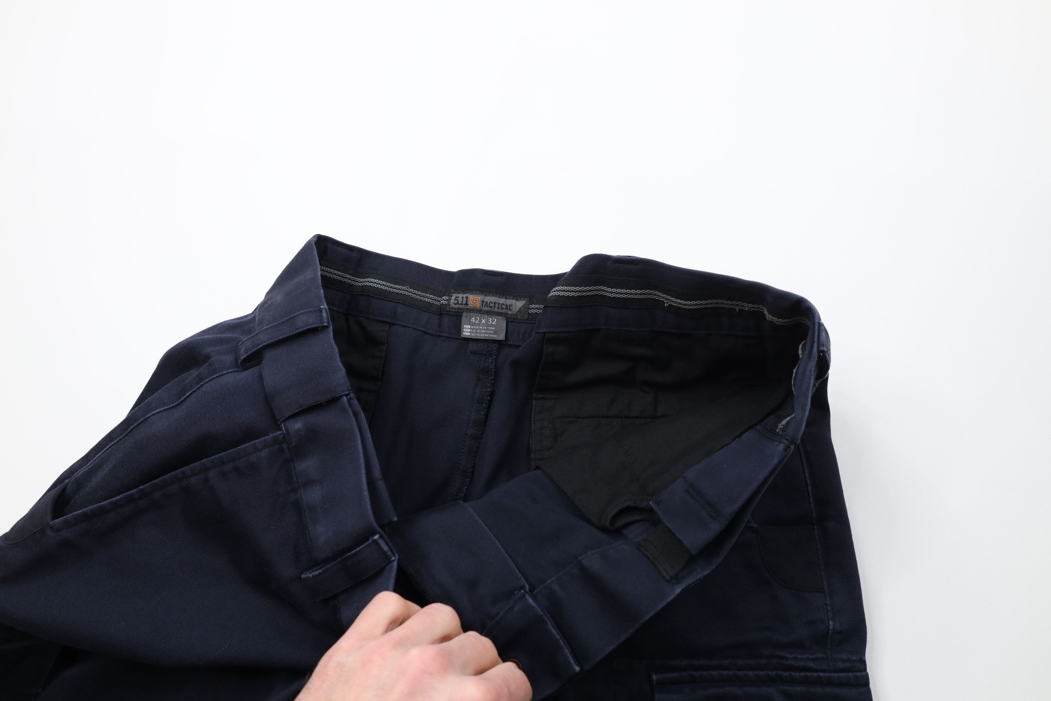 Vintage 5.11 Tactical Series Company Uniform Cargo Pants Navy Blue Size US 42 / EU 58 - 7 Thumbnail