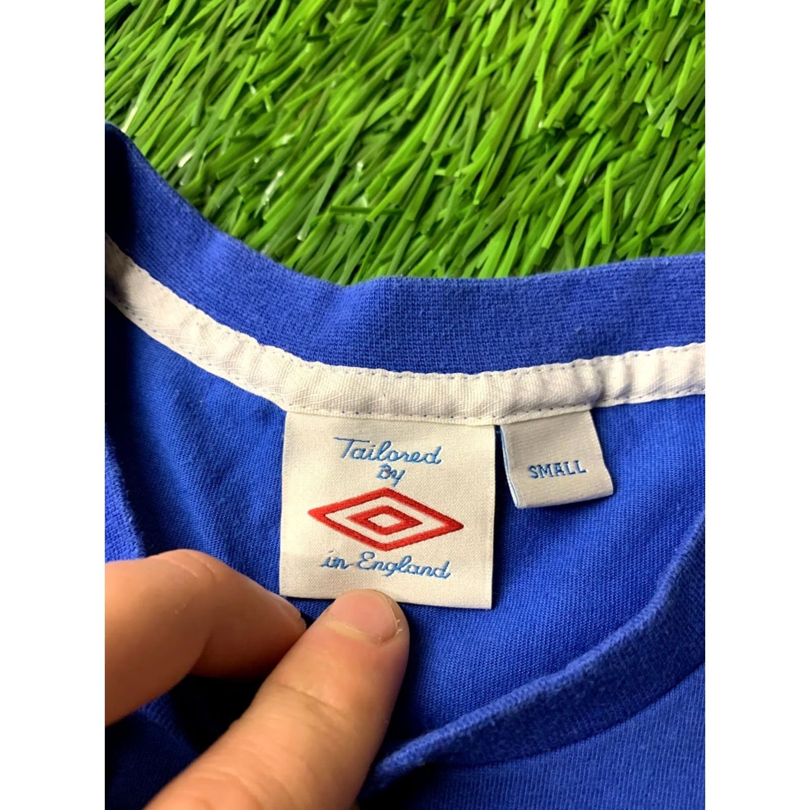 Umbro Umbro ORIGINAL mens CASUAL SHIRT T-SHIRT TEE JERSEY TRIKOT MAGLIA SIZE S Blue Logo Short Sleeve Casual Men's T-Shirt 65% Cotton 35% Polyester Size US S / EU 44-46 / 1 - 4 Thumbnail