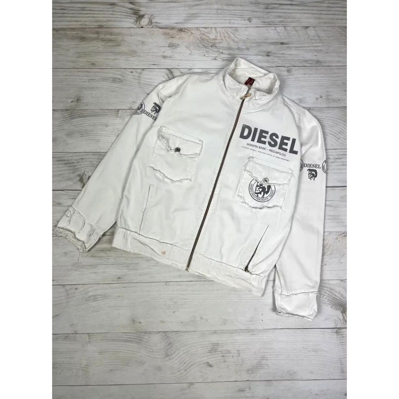 Diesel VINTAGE Diesel Jacket White S Big Logo Y2K Japan Mens Size US S / EU 44-46 / 1 - 4 Thumbnail