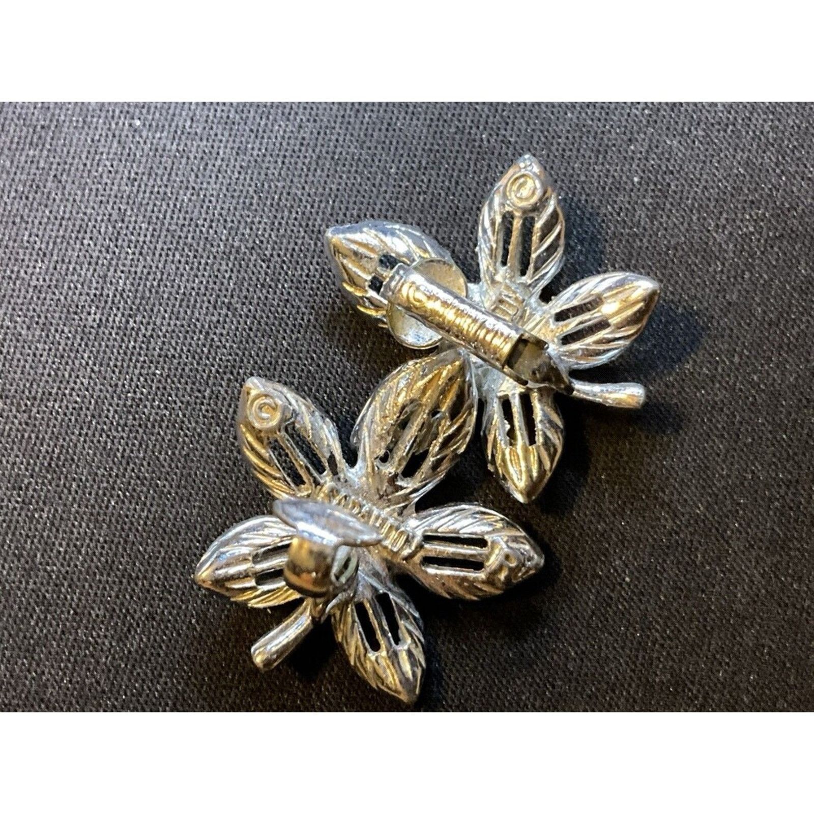 Other Sarah Coventry Silver Tone Clip On Earrings Size ONE SIZE - 6 Thumbnail