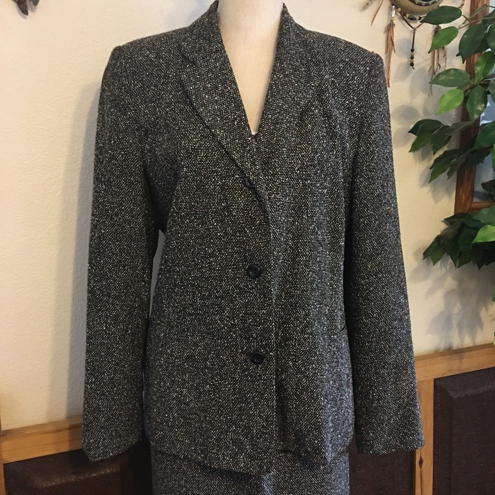 Vintage Villager black & white boucle career skirt suit 10 Size L / US 10 / IT 46 - 5 Thumbnail