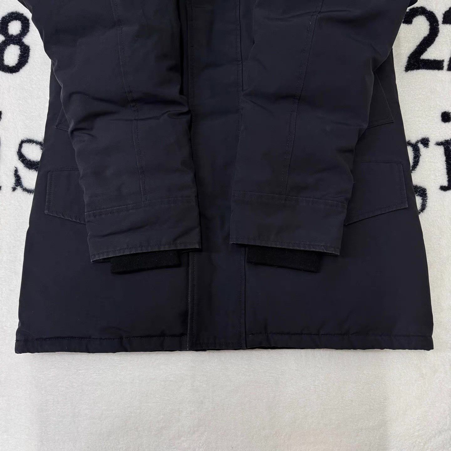 Canada Goose Canada Goose Navy Parka Down Jacket。 Q10 Size US S / EU 44-46 / 1 - 3 Thumbnail