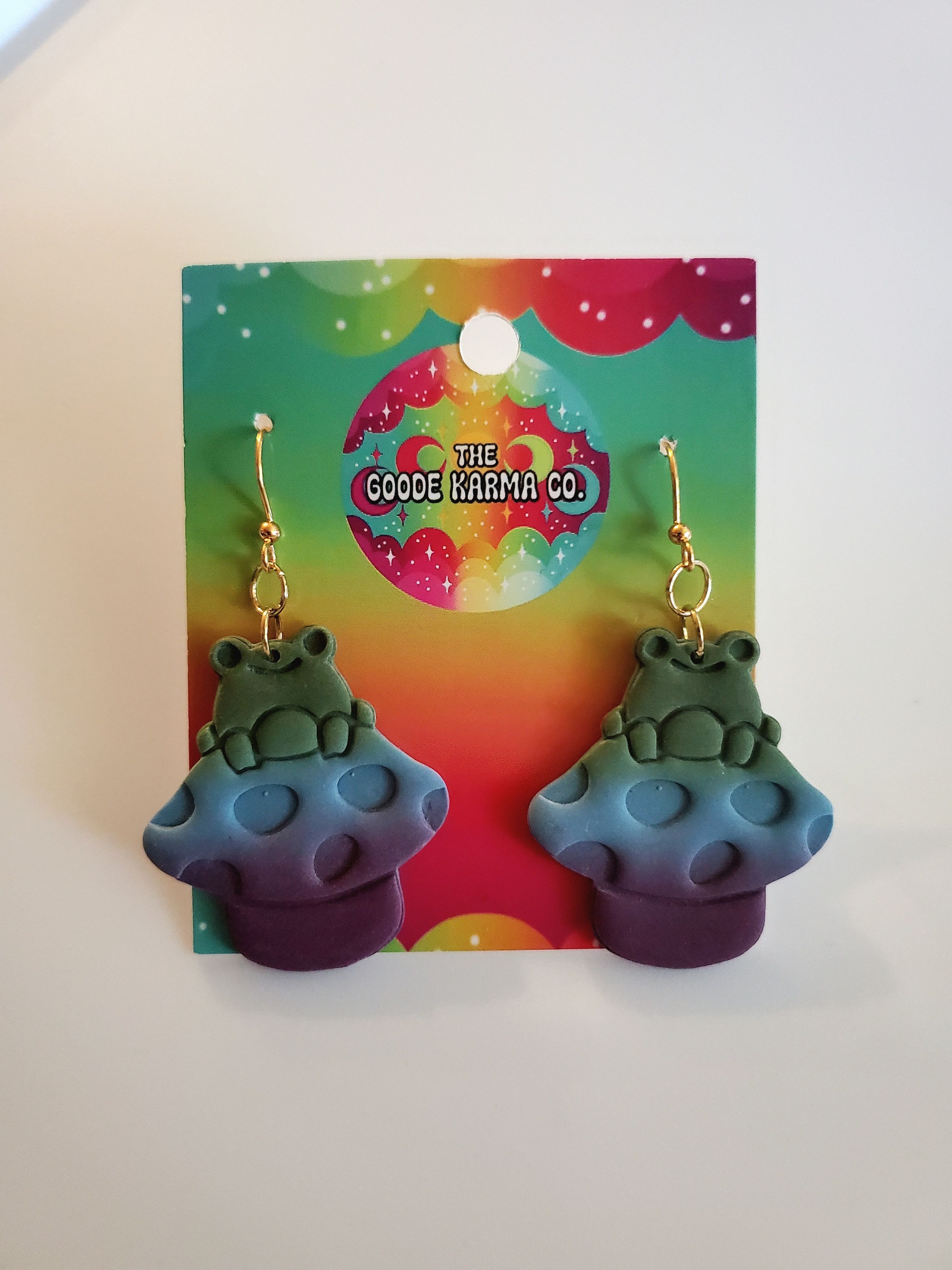 Other *Brand New* Ombre Frog + Mushroom Dangle Earrings Size ONE SIZE - 1 Thumbnail