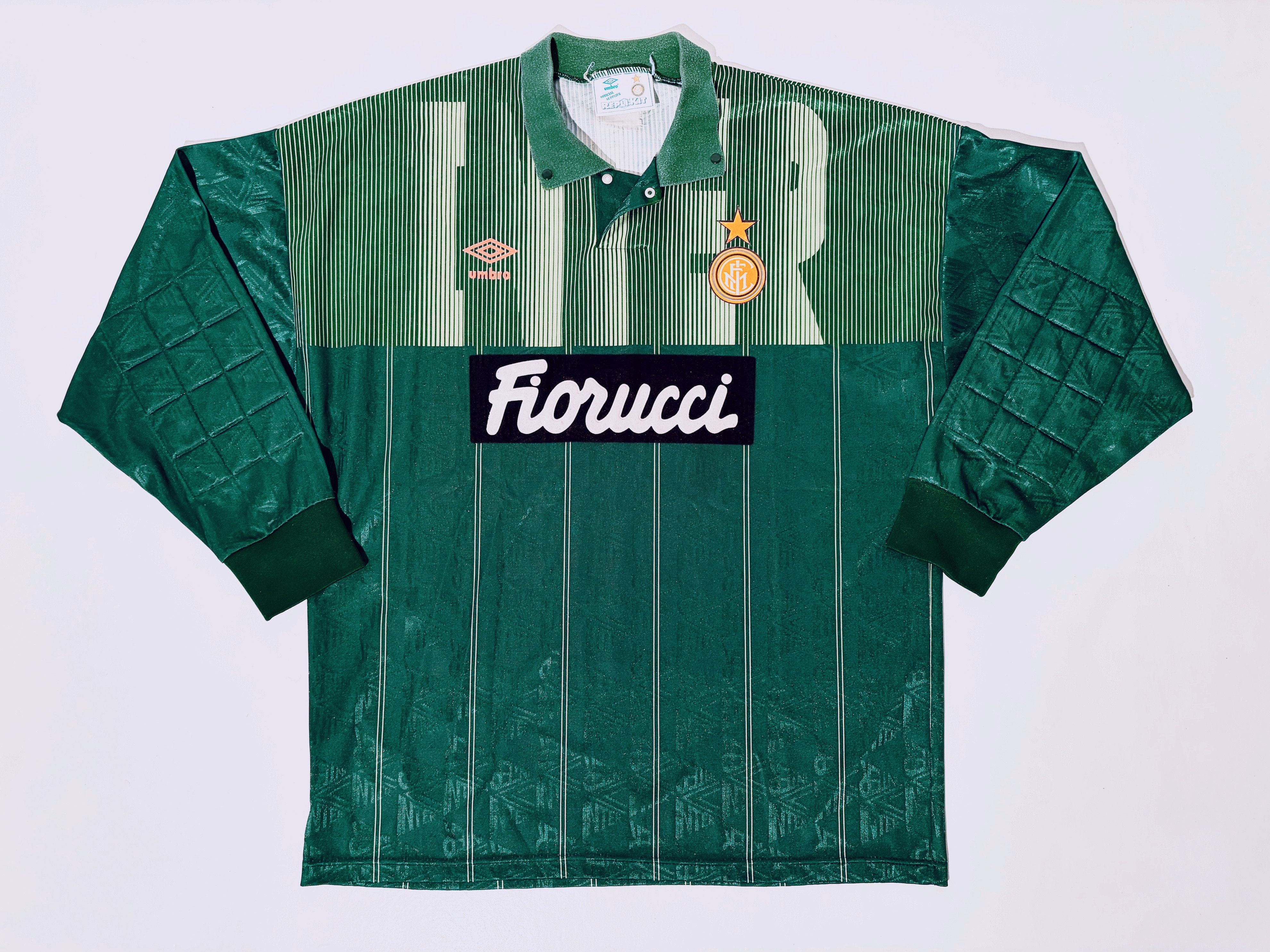 Umbro Inter Milan Goalkeeper Jersey Shirt 1991 - 1992 Size US L / EU 52-54 / 3 - 4 Thumbnail