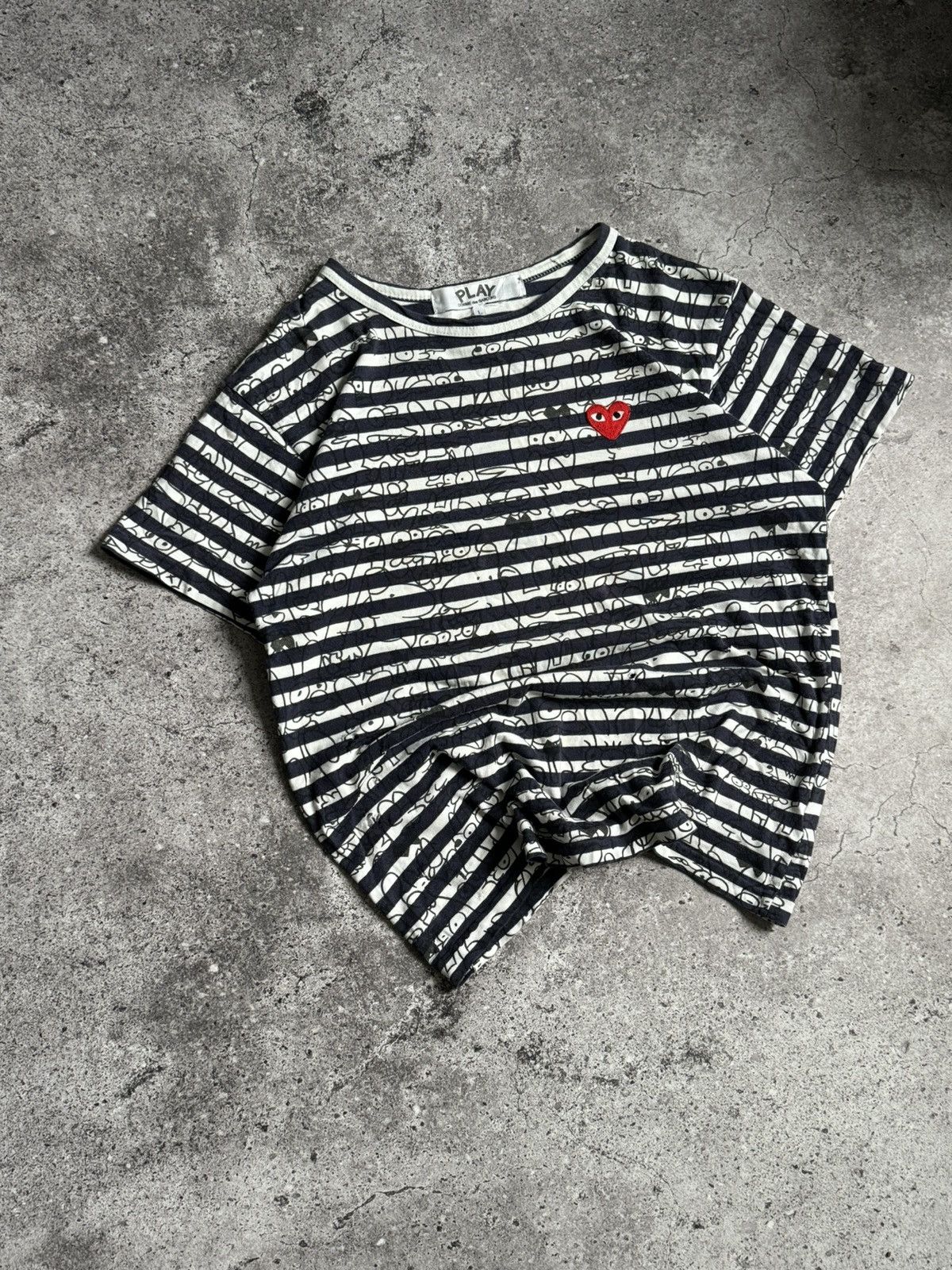 Comme des Garcons Vintage Come des Garçons Play rare distressed t-shirt Size US L / EU 52-54 / 3 - 3 Thumbnail
