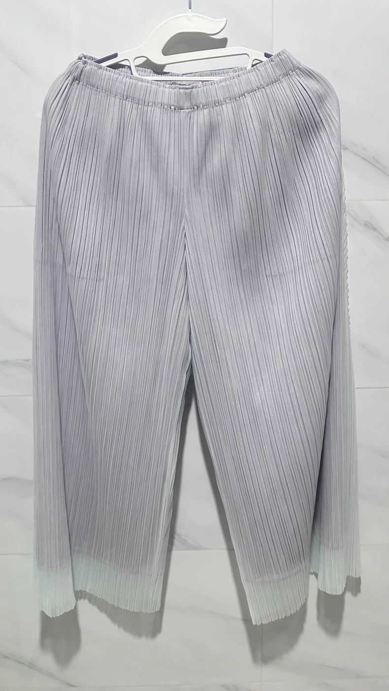 Issey Miyake Pleats Please Cropped Pants - dmc