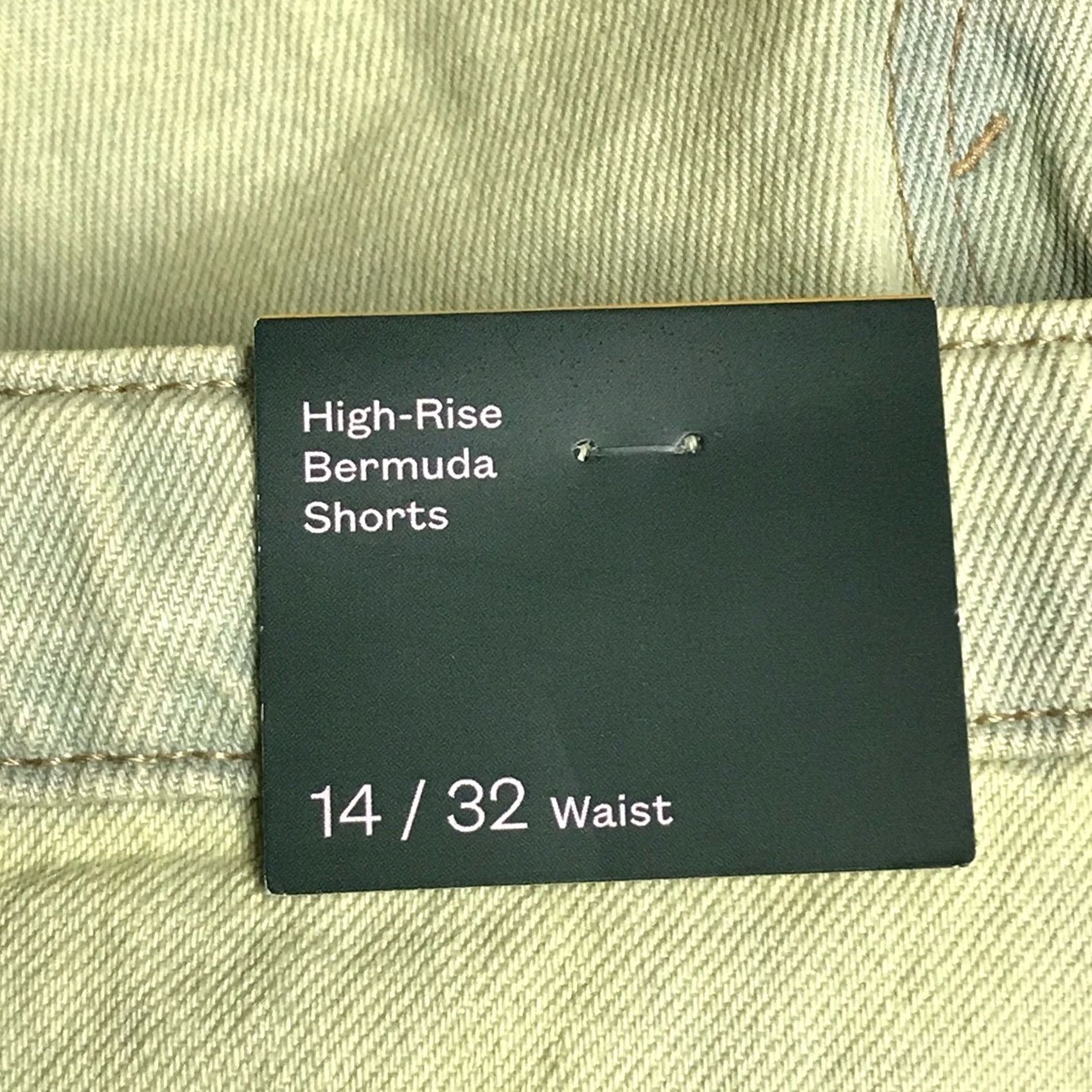 Vintage VINTAGE Wild Fable Women Lime Green High-Rise Frayed Distressed Denim Bermuda Shorts 14 Size 36" / US 14 / IT 50 - 4 Thumbnail