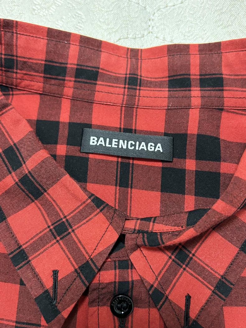 Balenciaga Balenciaga size 41 I love the electronic logo plaid red shi Size US XS / EU 42 / 0 - 4 Thumbnail