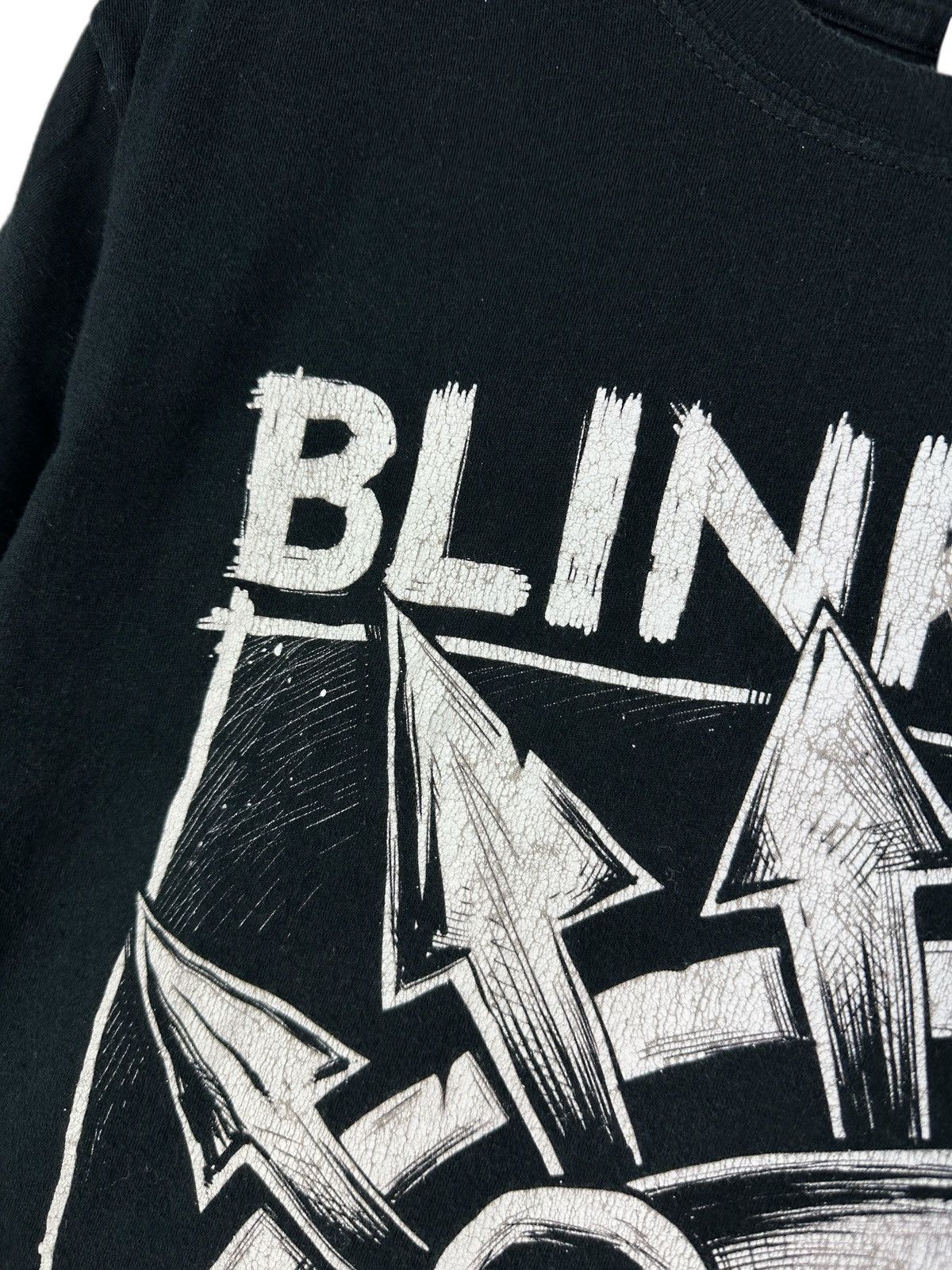 Band Tees Blink 182 Tour 2017 T-Shirt Punk Band Women’s Size M Size M / US 6-8 / IT 42-44 - 9 Thumbnail