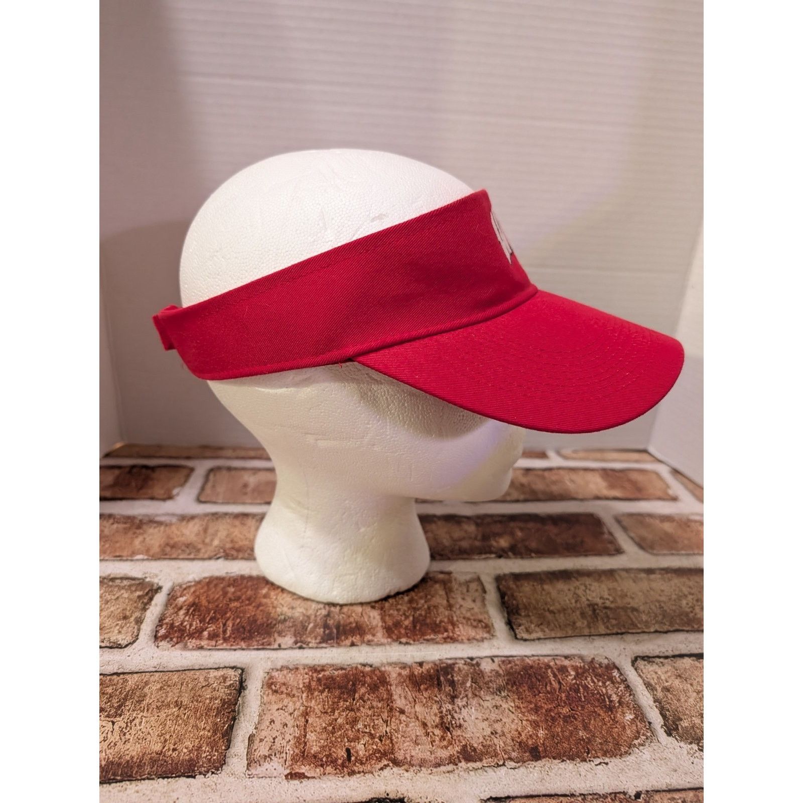 Other Wisconsin Badgers Officially Licensed Visor Hat Cap Red Size ONE SIZE - 4 Thumbnail