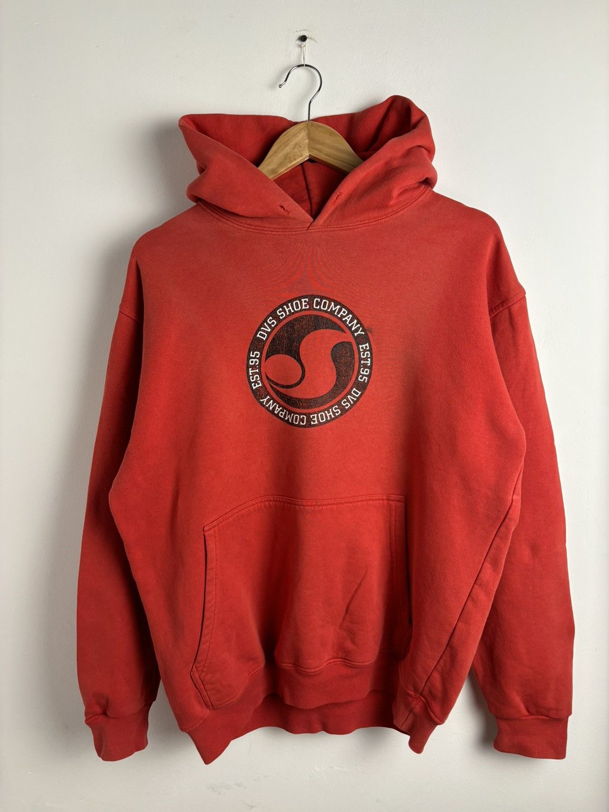 DVS Vintage 00s DVS Logo Hoodie Size US S / EU 44-46 / 1 - 1 Thumbnail
