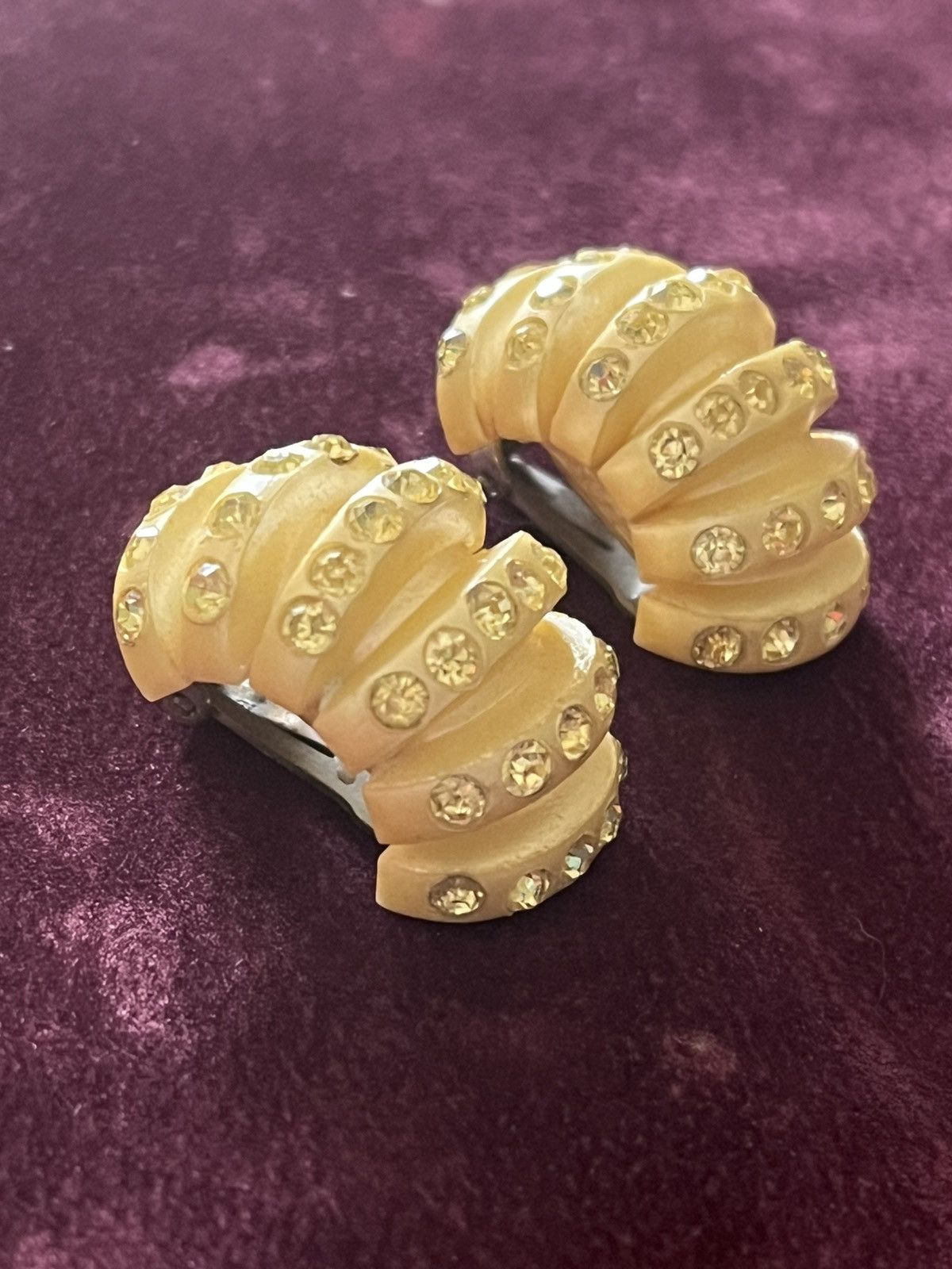 Other Vintage 1950s Celluloid Rhinestone Shrimp Clip Earrings Size ONE SIZE - 2 Thumbnail
