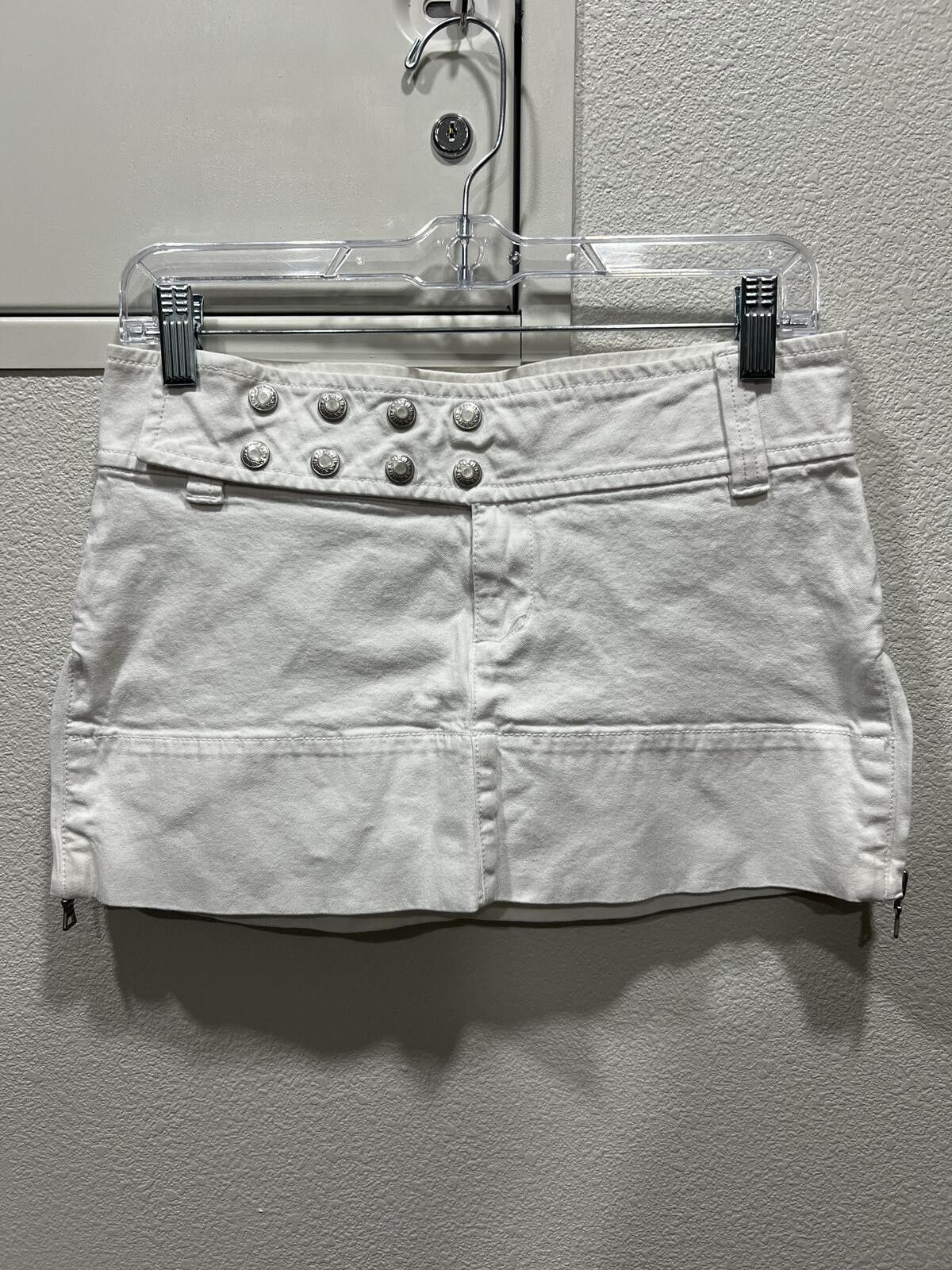 Other Guess Vintage Mini Zip Skirt Size 32" / US 10 / IT 46 - 1 Thumbnail