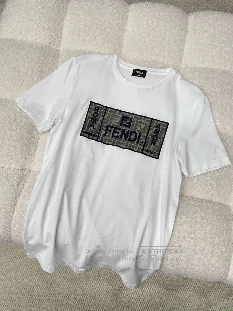 Fendi Fendi White Short-Sleeve T-Shirt Size US S / EU 44-46 / 1 - 1 Thumbnail