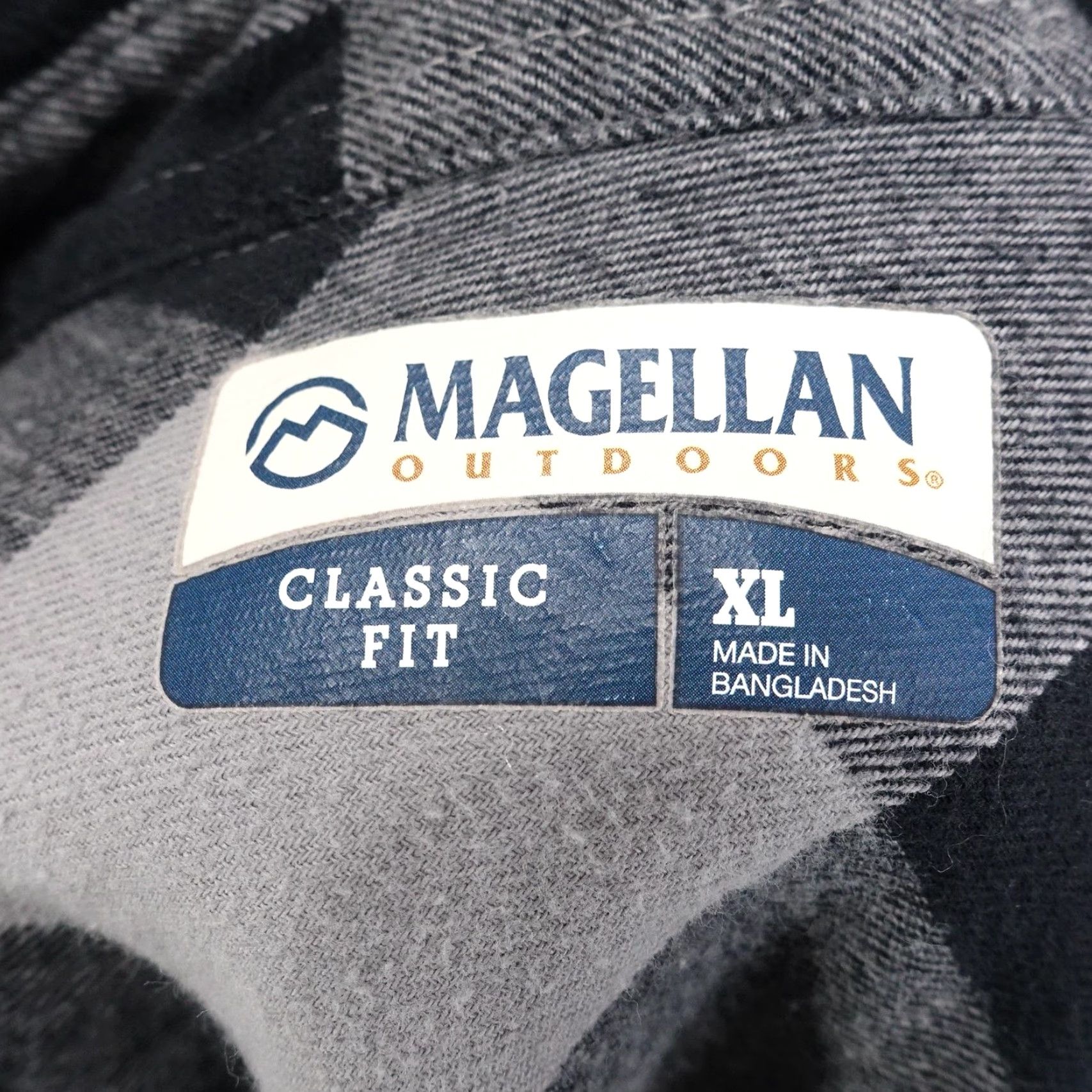 Vintage Magellan Outdoors Men’s Flannel Shirt XL Black Gray Plaid Long Sleeve Casual Outdoor Classic Fit Size US XL / EU 56 / 4 - 6 Thumbnail