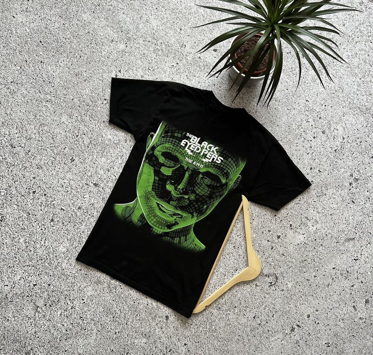 Band Tees × Vintage Vintage 2009 The Black Eyed The END Rock Band T-Shirt Size US L / EU 52-54 / 3 - 1 Thumbnail