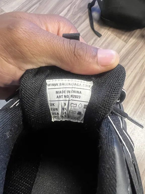 Balenciaga Balenciaga Black Tracks - Size 8 Size US 8 / EU 41 - 3 Thumbnail