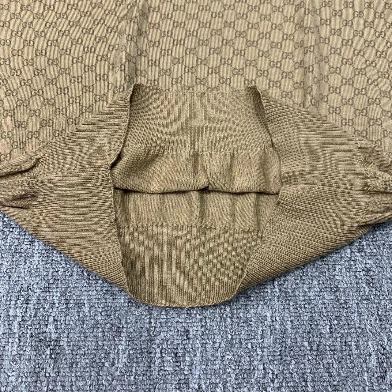 Gucci Gucci Brown GG Monogram Knit Short Sleeve L 95New Size L / US 10 / IT 46 - 6 Thumbnail