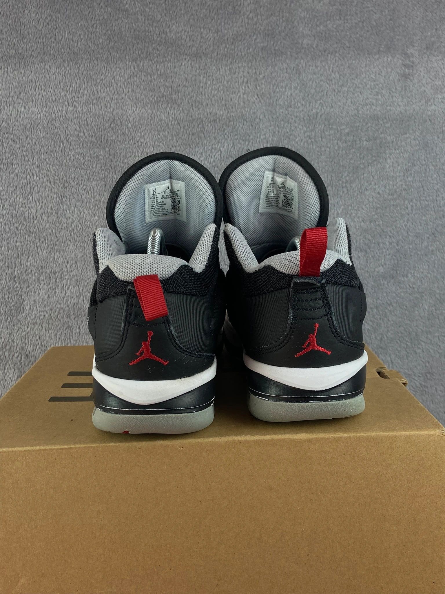 Jordan Brand : Jordan sneakersy czarne retro vintage Size US 7 / EU 40 - 5 Thumbnail