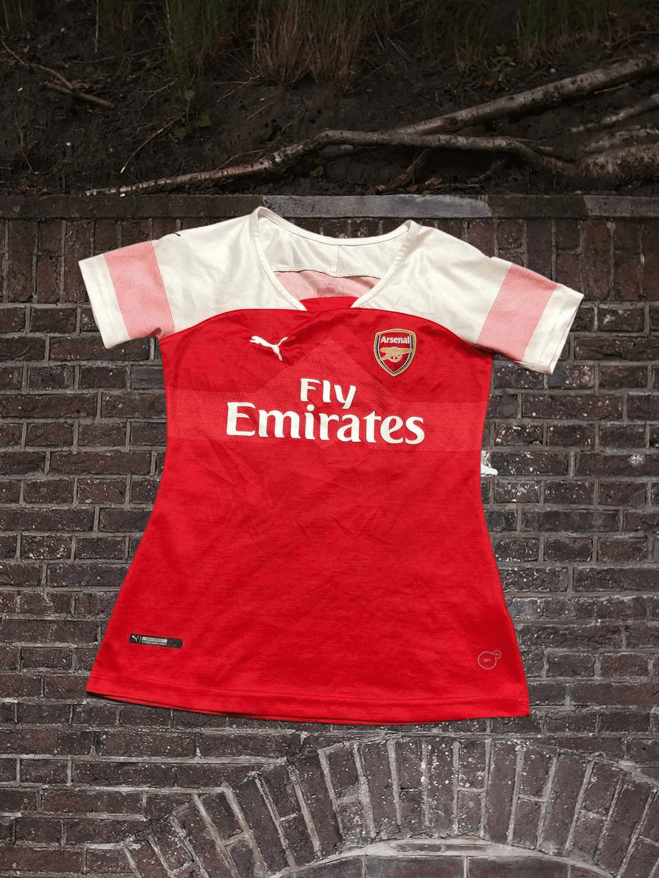 Puma ARSENAL LONDON HOME FOOTBALL SOCCER JERSEY PUMA Size S / US 4 / IT 40 - 1 Thumbnail