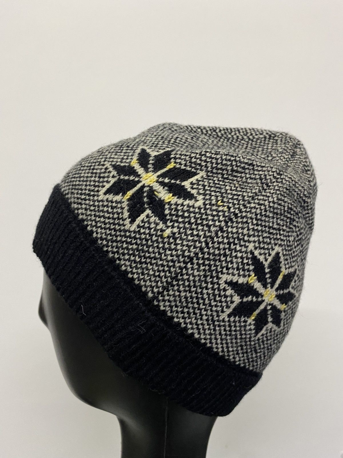 Timberland Timberland Small Logo Embroidery Beanie Hat Size ONE SIZE - 3 Thumbnail