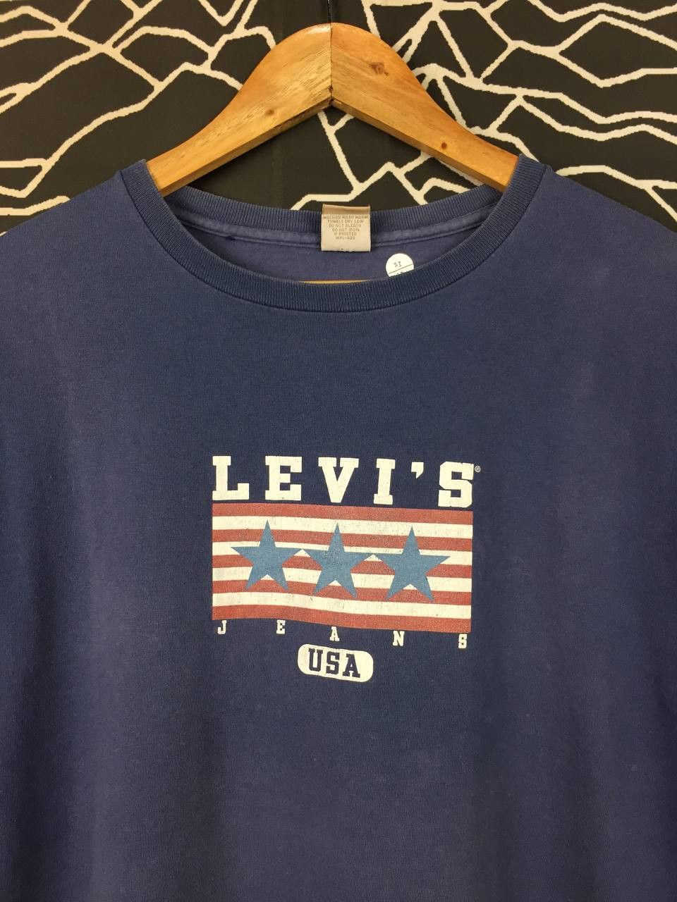 Levi's Vtg Levi’s Jeans USA Stars & Stripes Made In USA Tee Size L Size US L / EU 52-54 / 3 - 3 Thumbnail