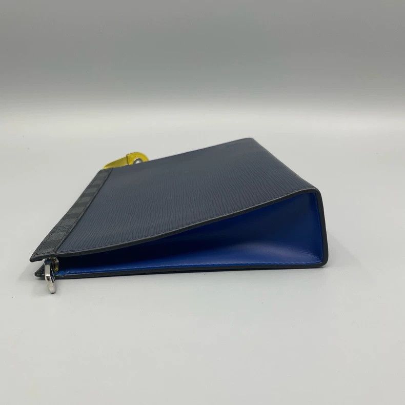 Louis Vuitton Louis Vuitton Louis Vuitton Wave Pattern Clutch Bag-2506 Size ONE SIZE - 4 Thumbnail