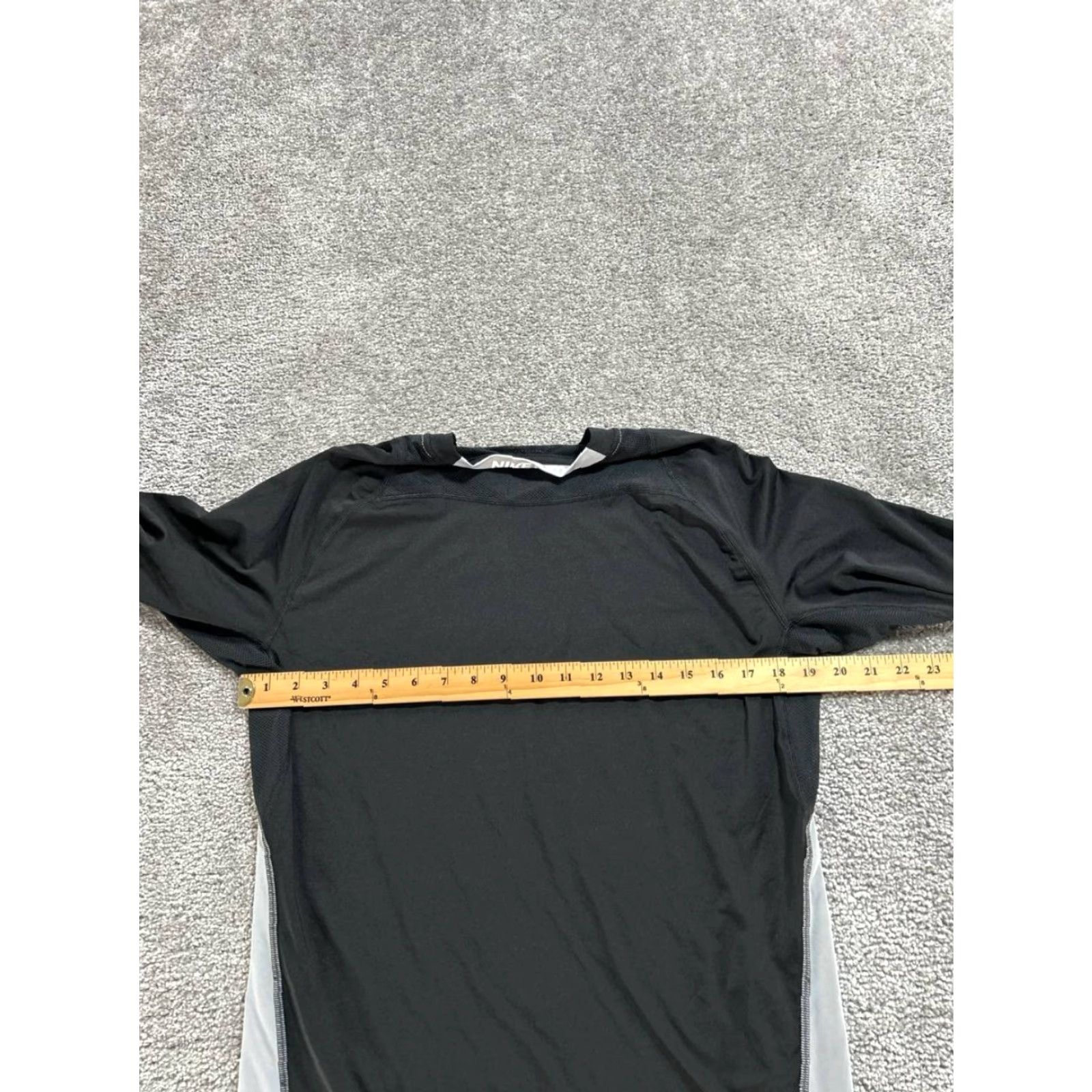 Nike Nike Pro Shirt Mens L Gray Black Dri-Fit Training Pullover Nike Pro Nike Shirt Mens L Gray Black Dri-Fit Training Pullover Size US L / EU 52-54 / 3 - 7 Thumbnail