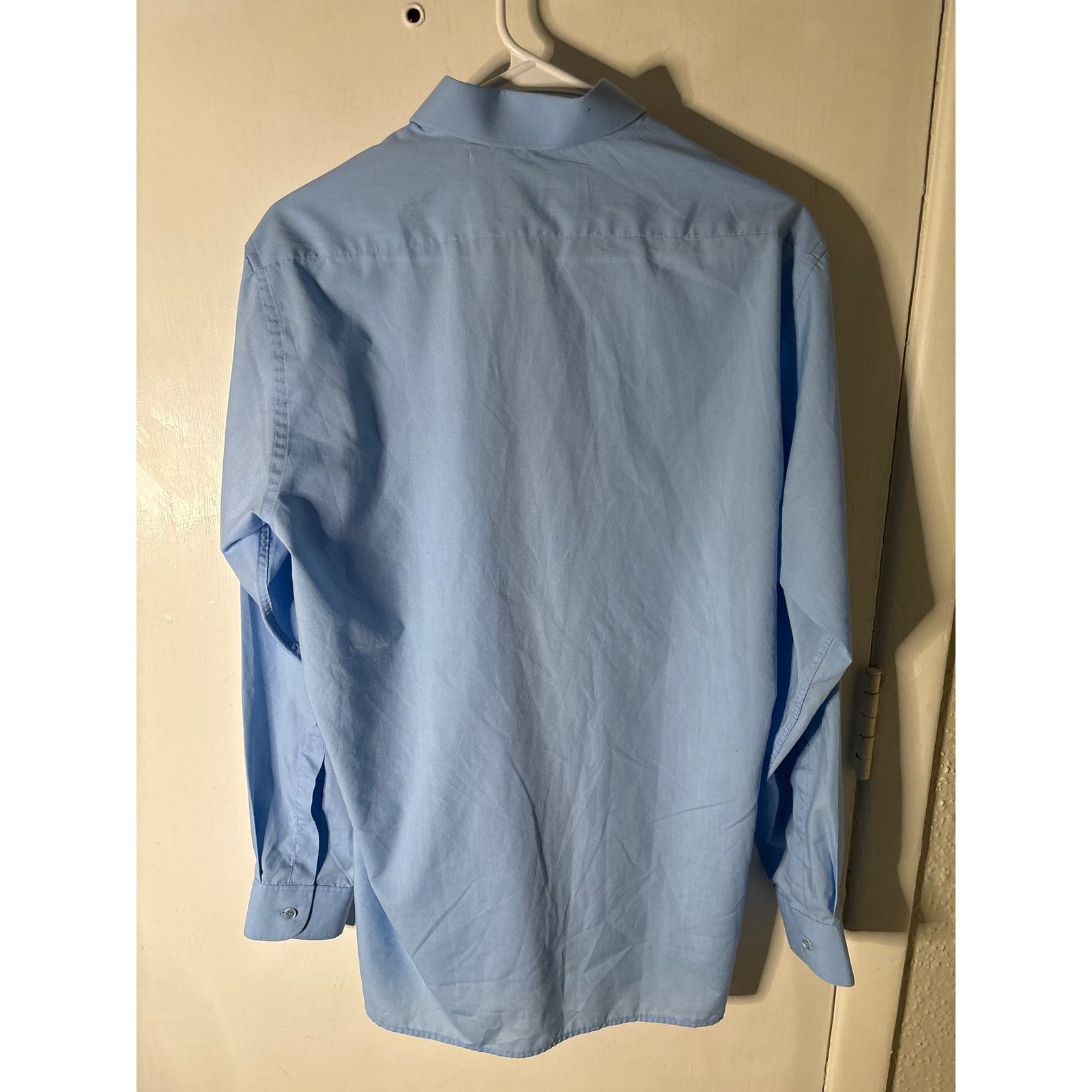 Van Heusen Van Heusen Light Blue Dress Shirt 15 1/2 Business Casual Size US XS / EU 42 / 0 - 4 Thumbnail