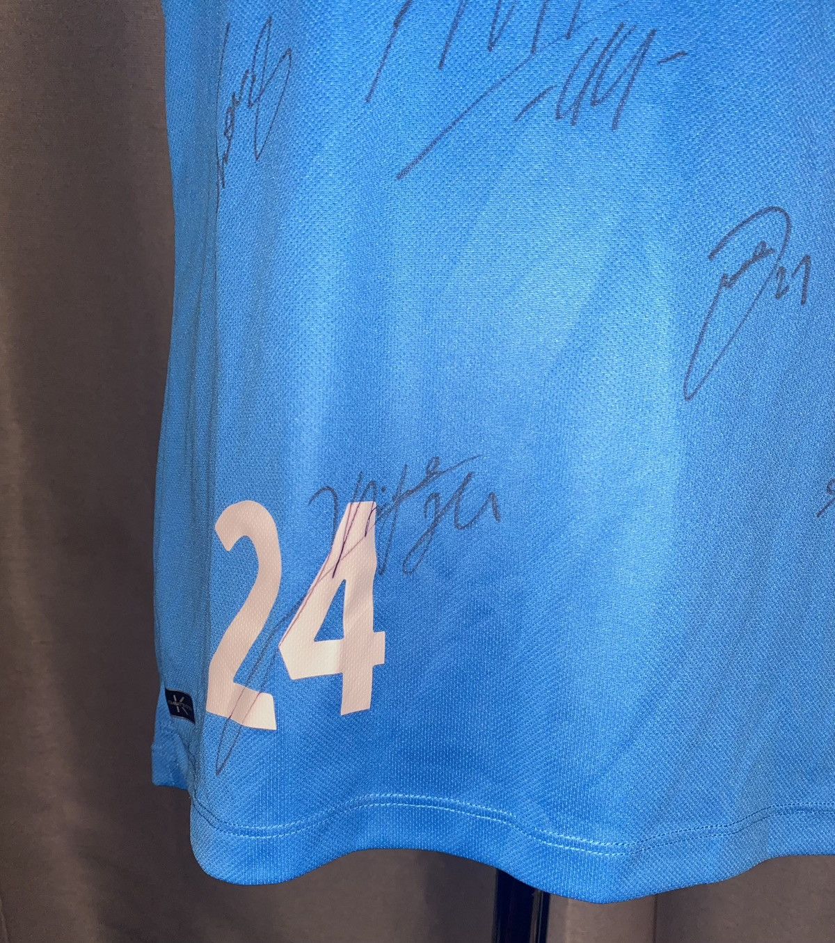 Kappa SSC Napoli FC - Squad Signed Shirt - 2020/21 - Large Size US L / EU 52-54 / 3 - 3 Thumbnail