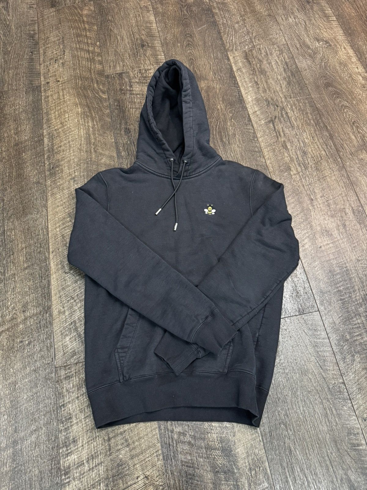 送料込◆コラボ【Kaws x Dior】フリース フード sweatshirt KAWS x Dior Embroidered Bees Zip Up Sweatshirt White Men's