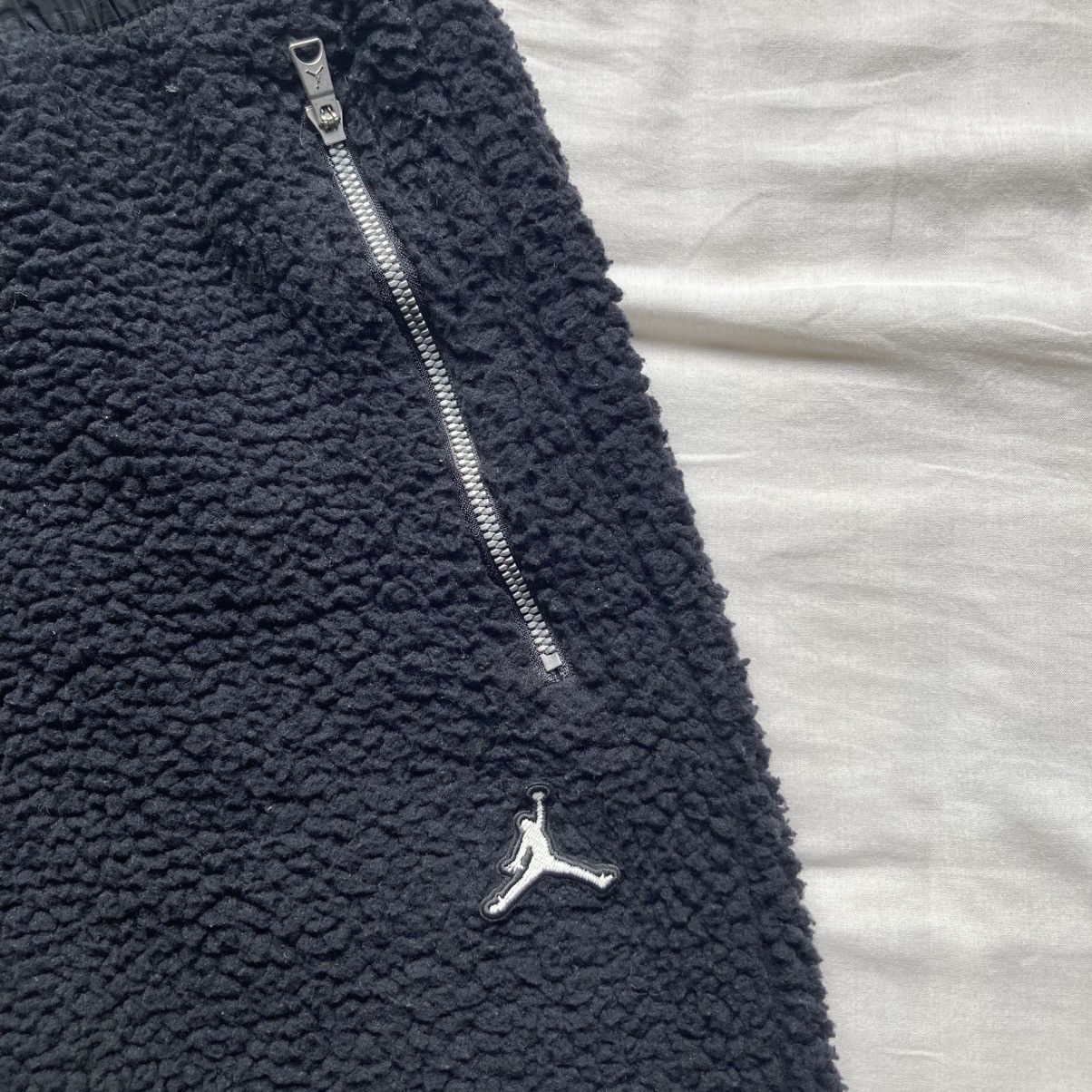 Jordan Brand Nike Air Jordan Thermal Fleece Sherpa Winter Black Pants Size US 32 / EU 48 - 6 Thumbnail
