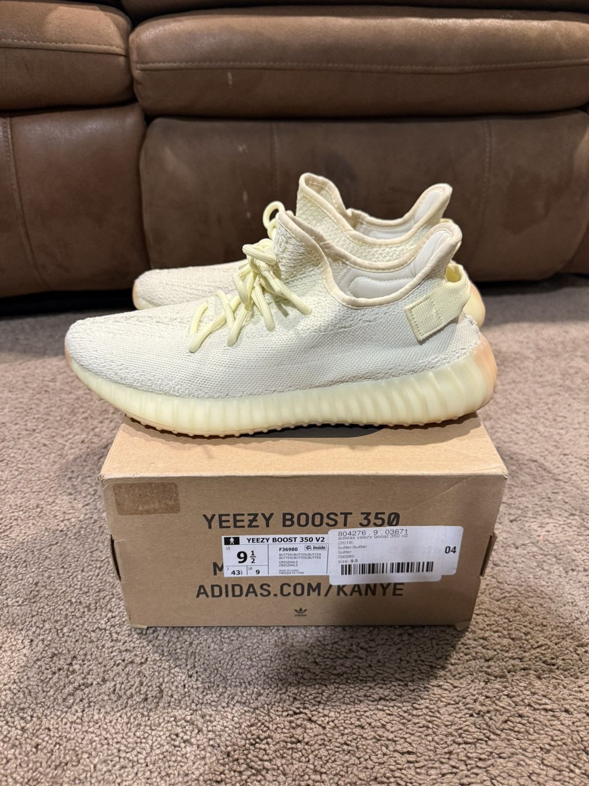 Yeezy Yeezy Butter 350 V2 Size US 9.5 / EU 42-43 - 4 Thumbnail