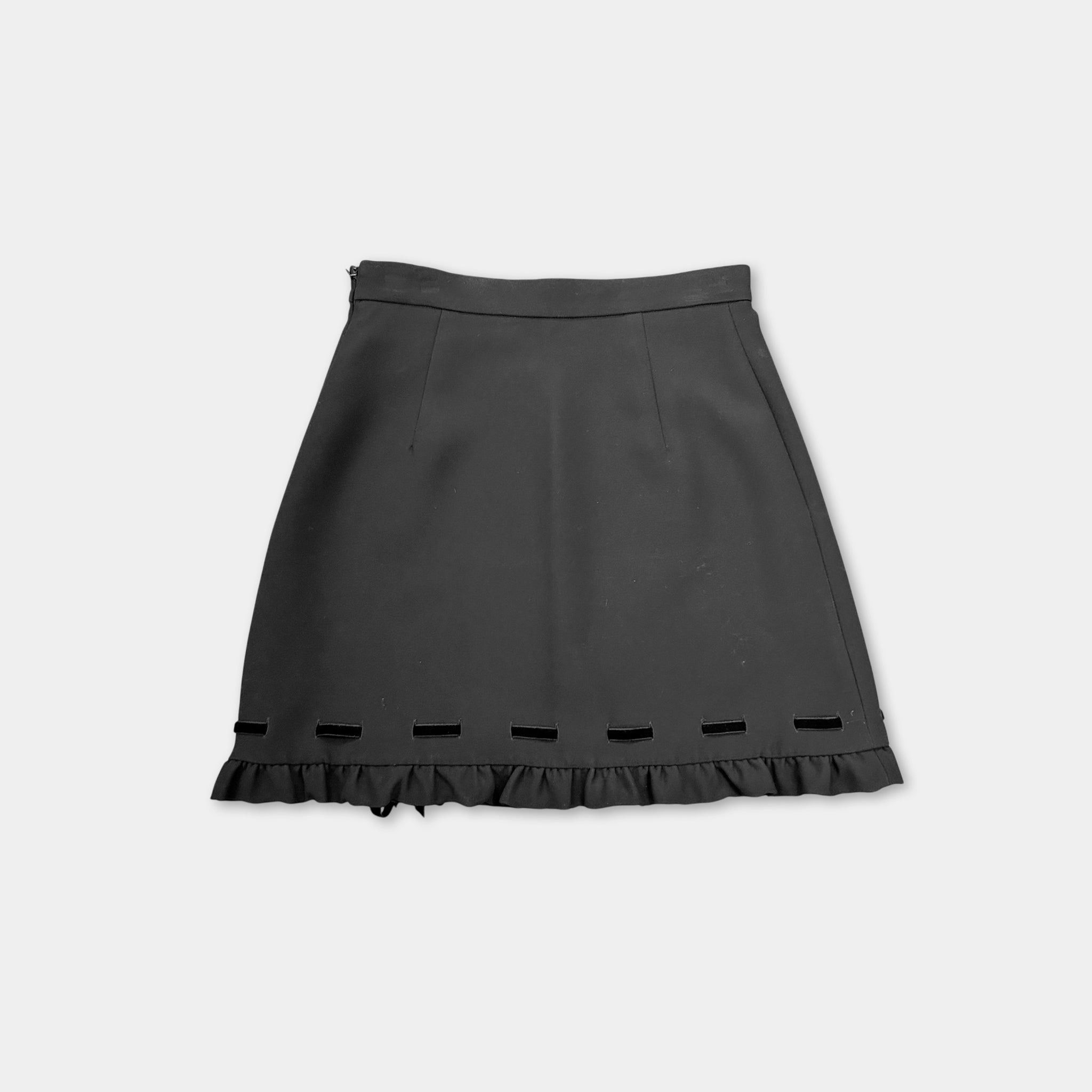 Miu Miu Miu Miu Nylon Black Skirt with Bow Detail Size 32" / US 10 / IT 46 - 5 Thumbnail