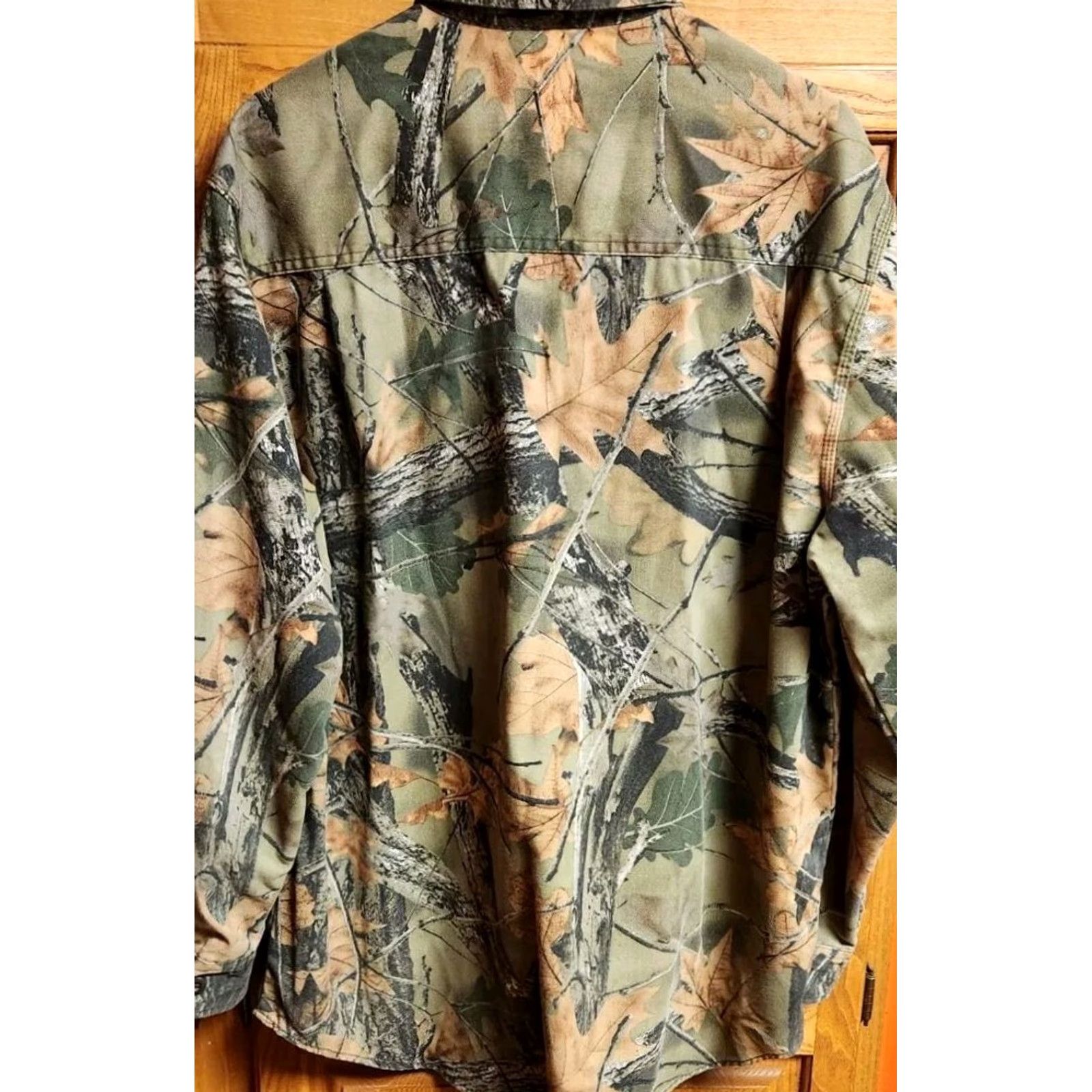 Vintage Trail Crest Shirt Men's XL Camo Button Up Twill Wood Vintage Long Sleeve Outdoor Casual Workwear Shirt Size US XL / EU 56 / 4 - 3 Thumbnail