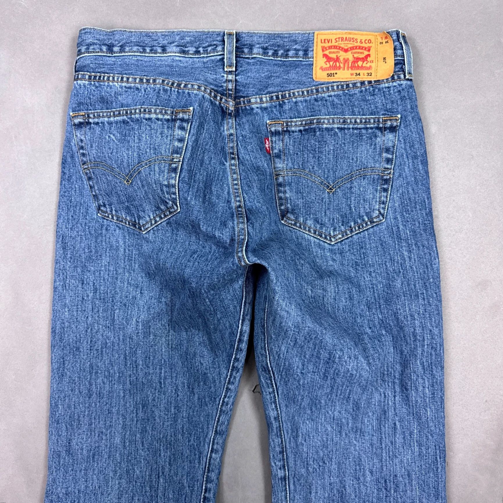 Levi's Levi's 501 Jeans Men 34x30 Denim Straight Button Fly Classic 5-Pocket Blue Denim Pant Regular Size Mens Size US 34 / EU 50 - 5 Thumbnail