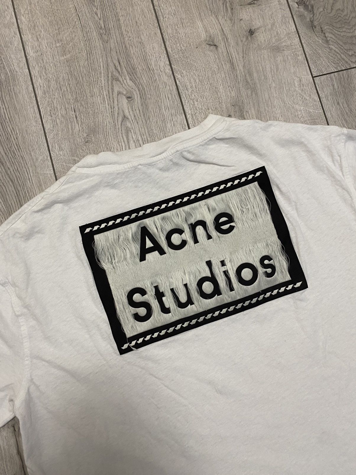 Acne Studios Acne Studios Big Logo fur T-Shirt Size US M / EU 48-50 / 2 - 5 Thumbnail