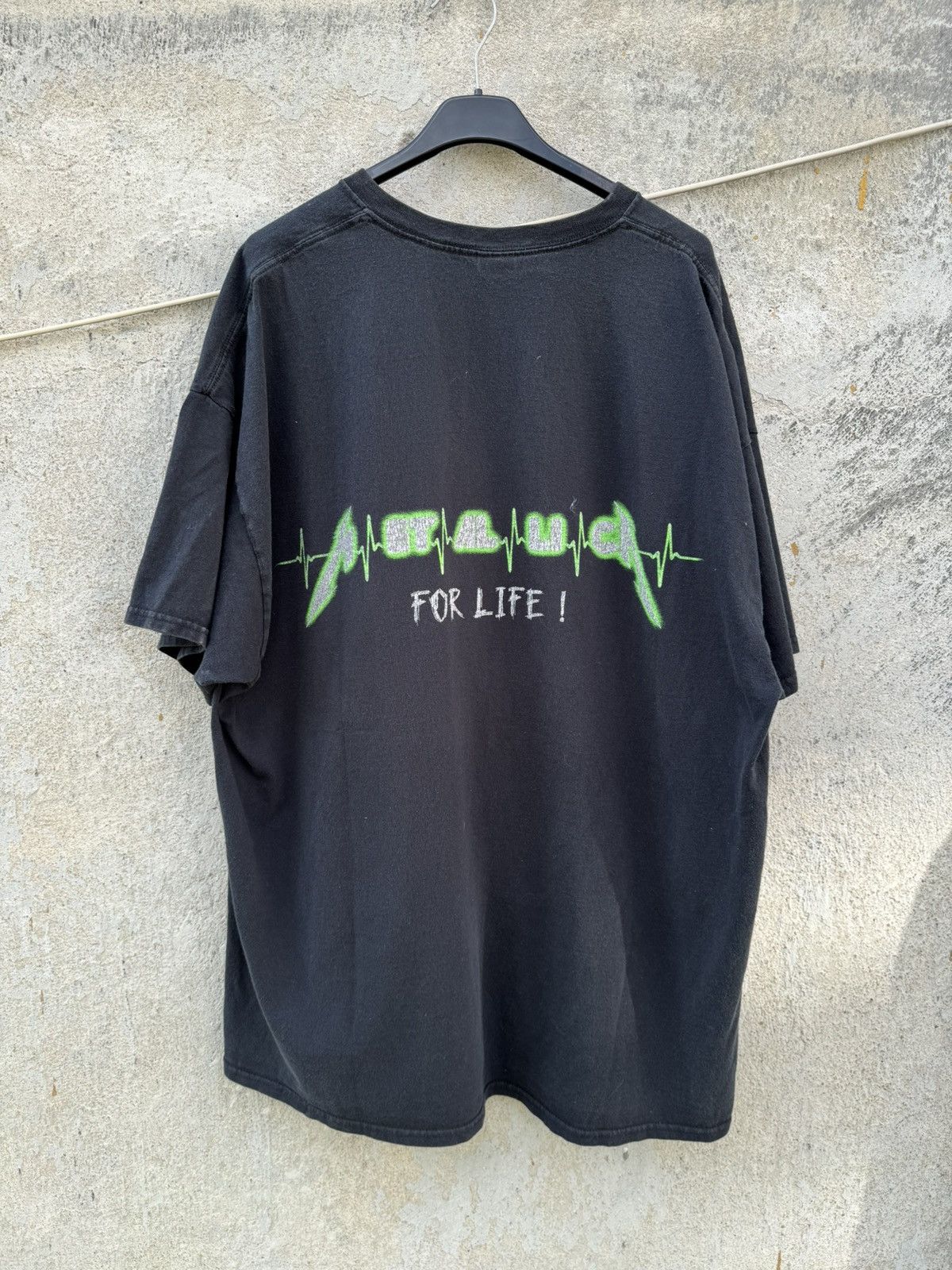 Band Tees × Metallica × Vintage Vintage 00s Metallica ARE YOU ALIVE Oversized Washed T-shirt Size US XXL / EU 58 / 5 - 2 Thumbnail