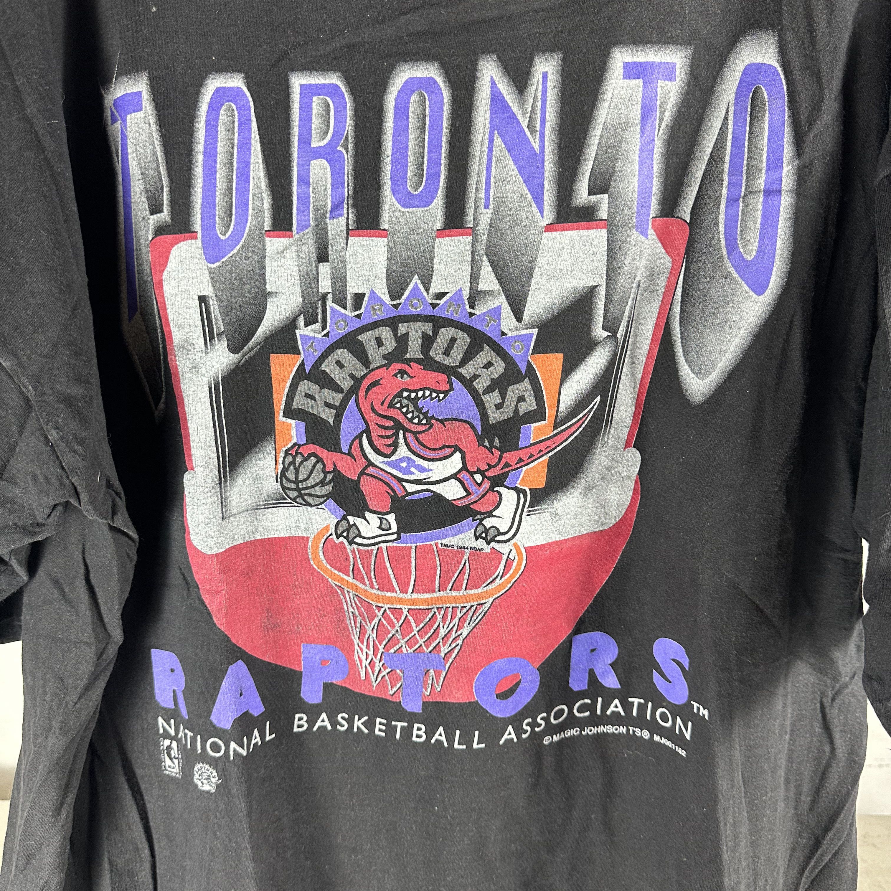 Vintage Vintage 1994 Toronto Raptors NBA Basketball Graphic T-shirt Size US XXL / EU 58 / 5 - 2 Thumbnail