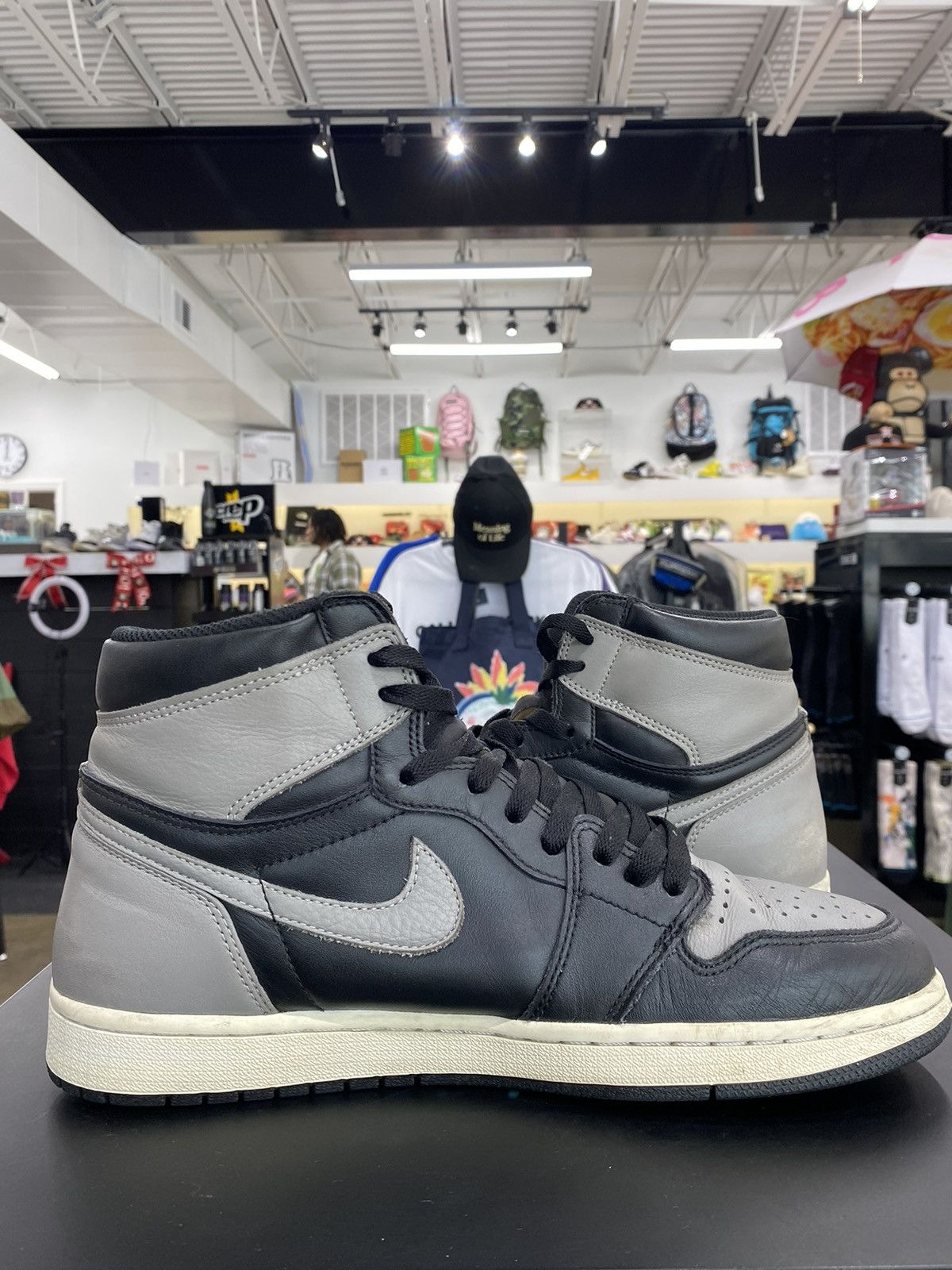 Jordan Brand × Nike Air Jordan 1 Shadow Sz. 10.5 (2018) Size US 10.5 / EU 43-44 - 6 Thumbnail