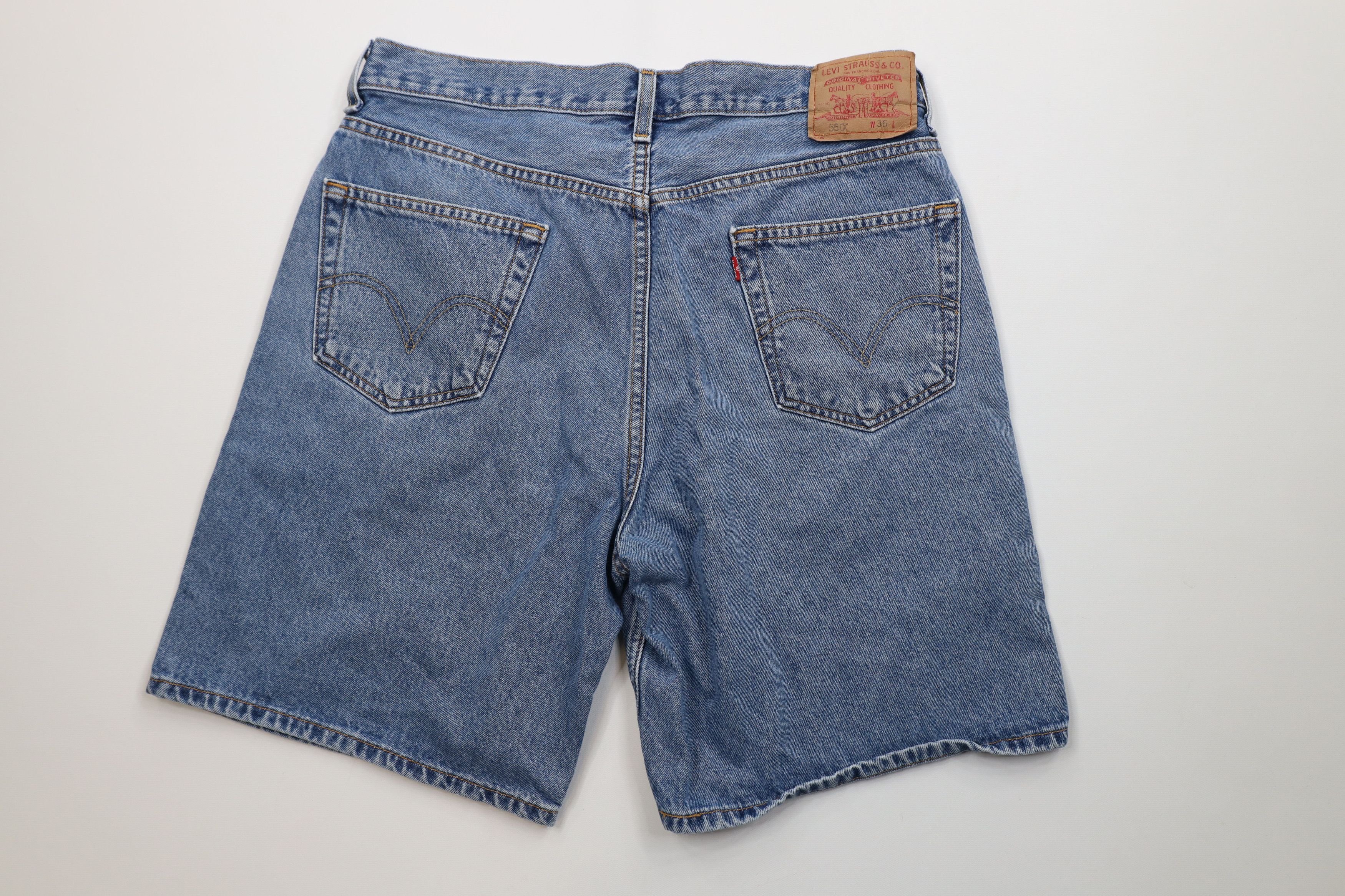 Levi's Vintage Y2K 2003 Levis 550 Fit Denim Jeans Shorts Jorts Size US 36 / EU 52 - 9 Thumbnail
