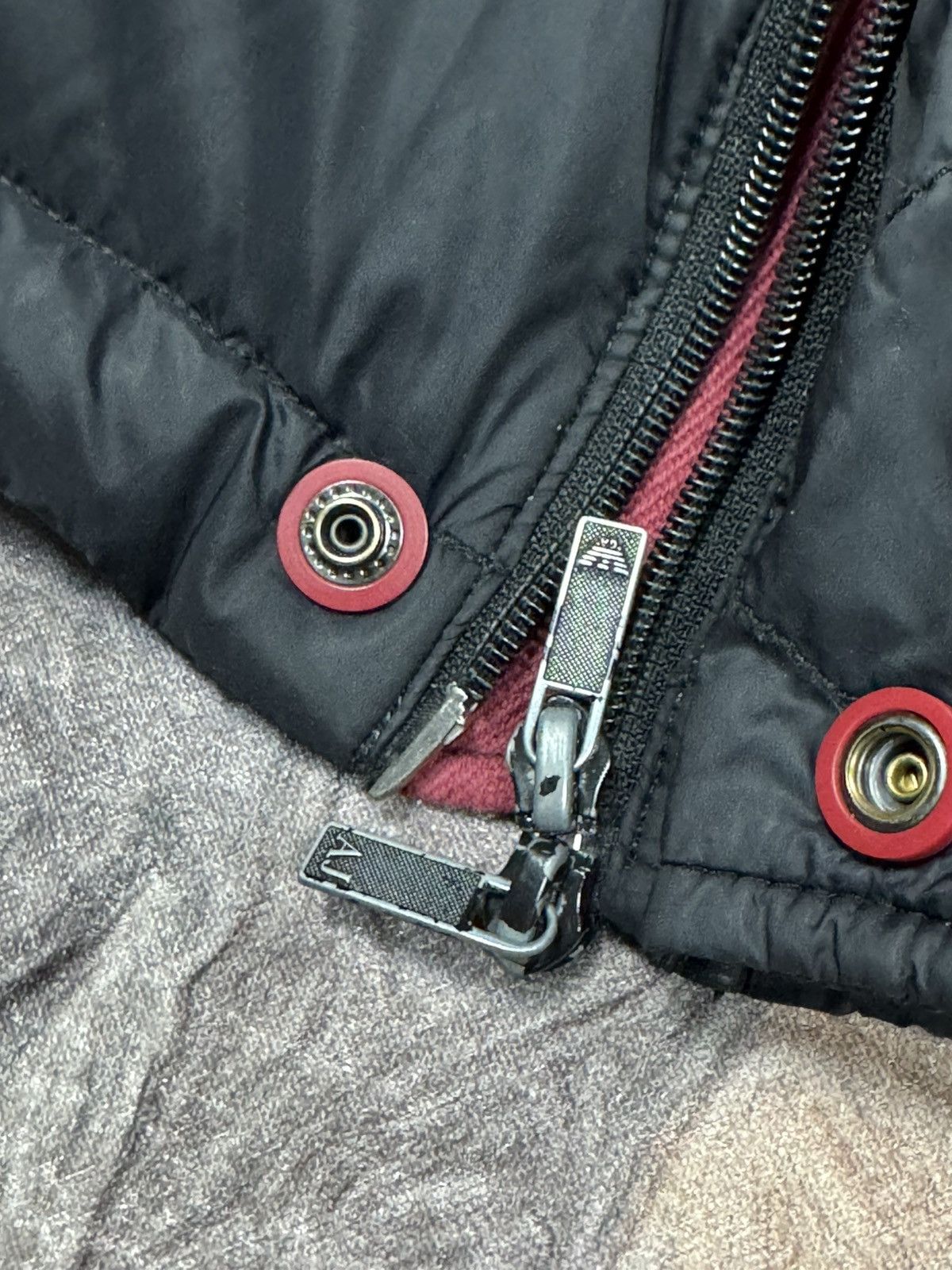 Armani Armani Down Jacket Puffer Size M Size US M / EU 48-50 / 2 - 8 Thumbnail
