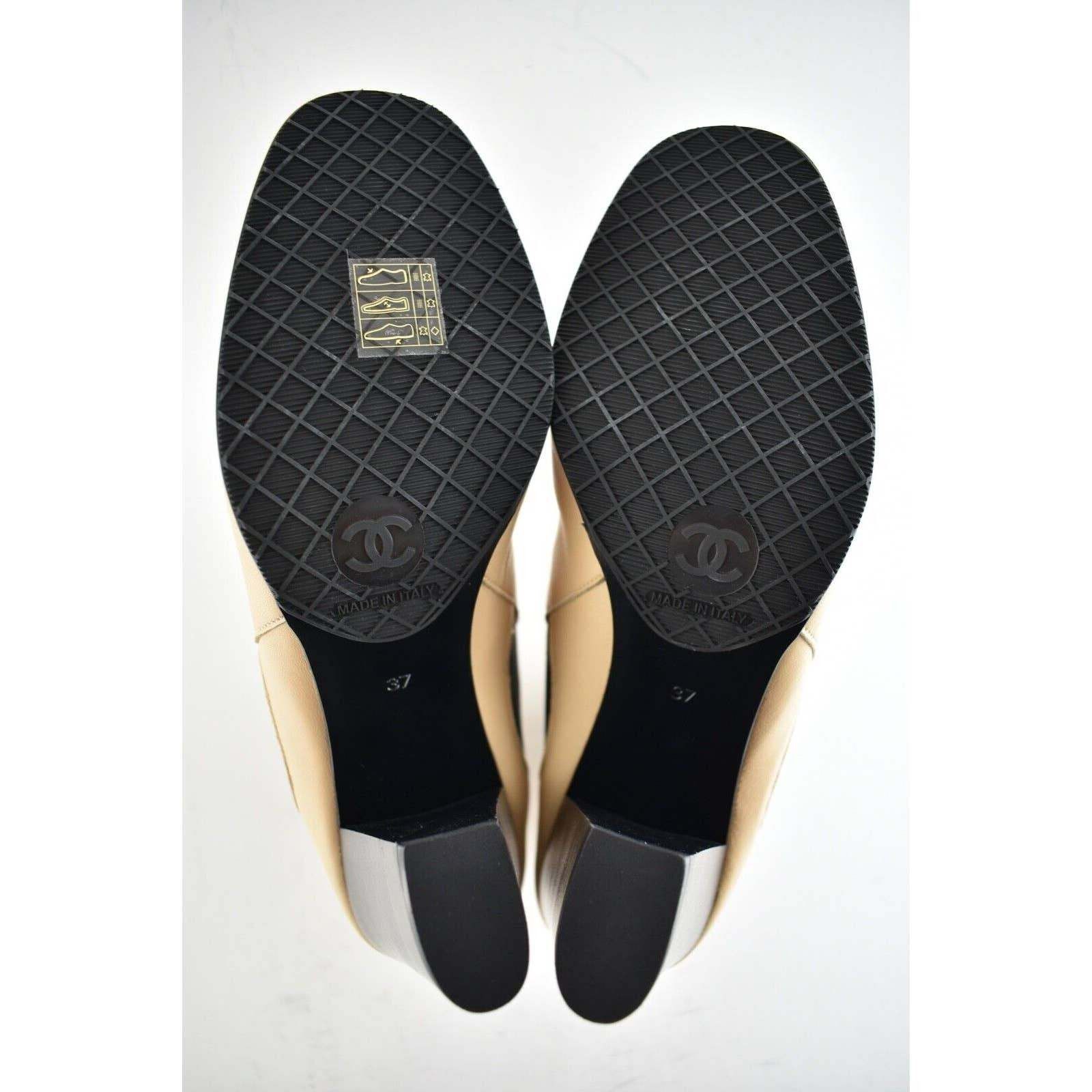 Chanel Chanel 19C Beige Leather Black CC Logo Cap Ankle Short Size US 7 / IT 37 - 9 Thumbnail