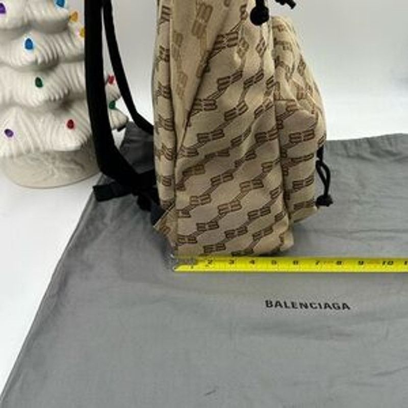 Unisex Balenciaga signature backpack in beige BB monogram