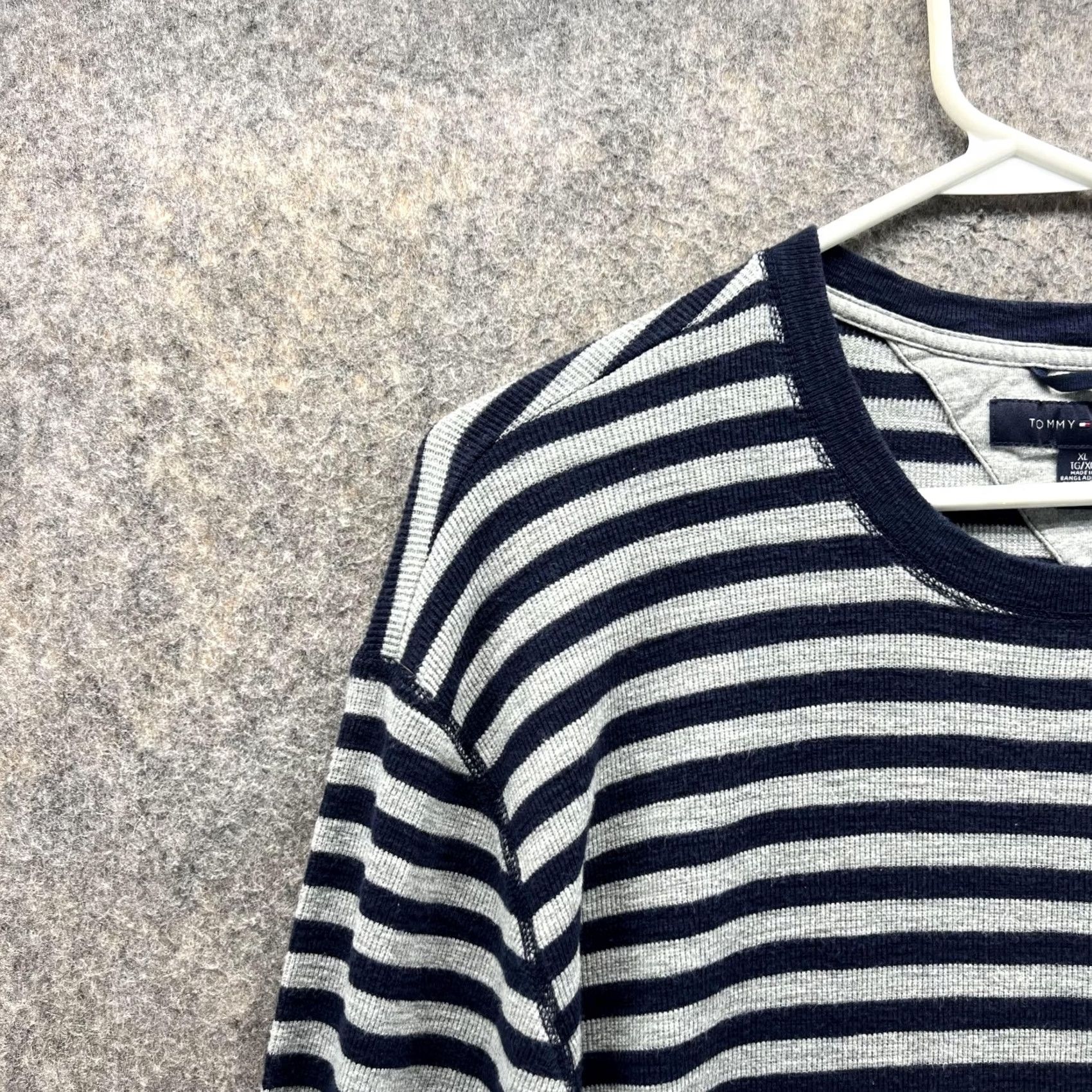 Tommy Hilfiger Tommy Hilfiger Sweater Men XL Blue Gray Striped Pullover Crew Neck Knit Shirt/Men’s Regular Fit Sweatshirt Size US XL / EU 56 / 4 - 3 Thumbnail